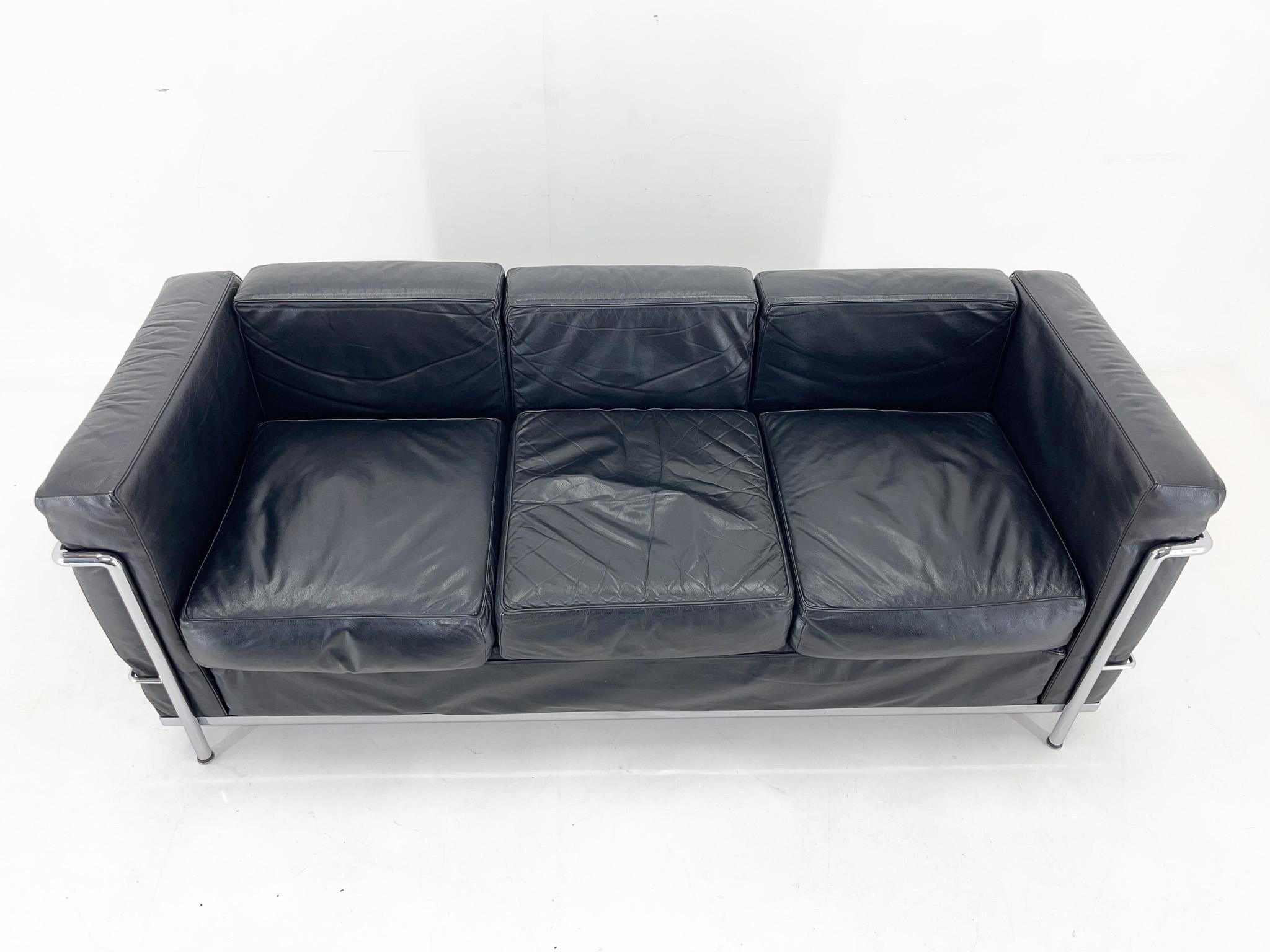 Le Corbusier LC3 Grand Comfort Style Black Leather & Chrome Three-Seat Sofa 2