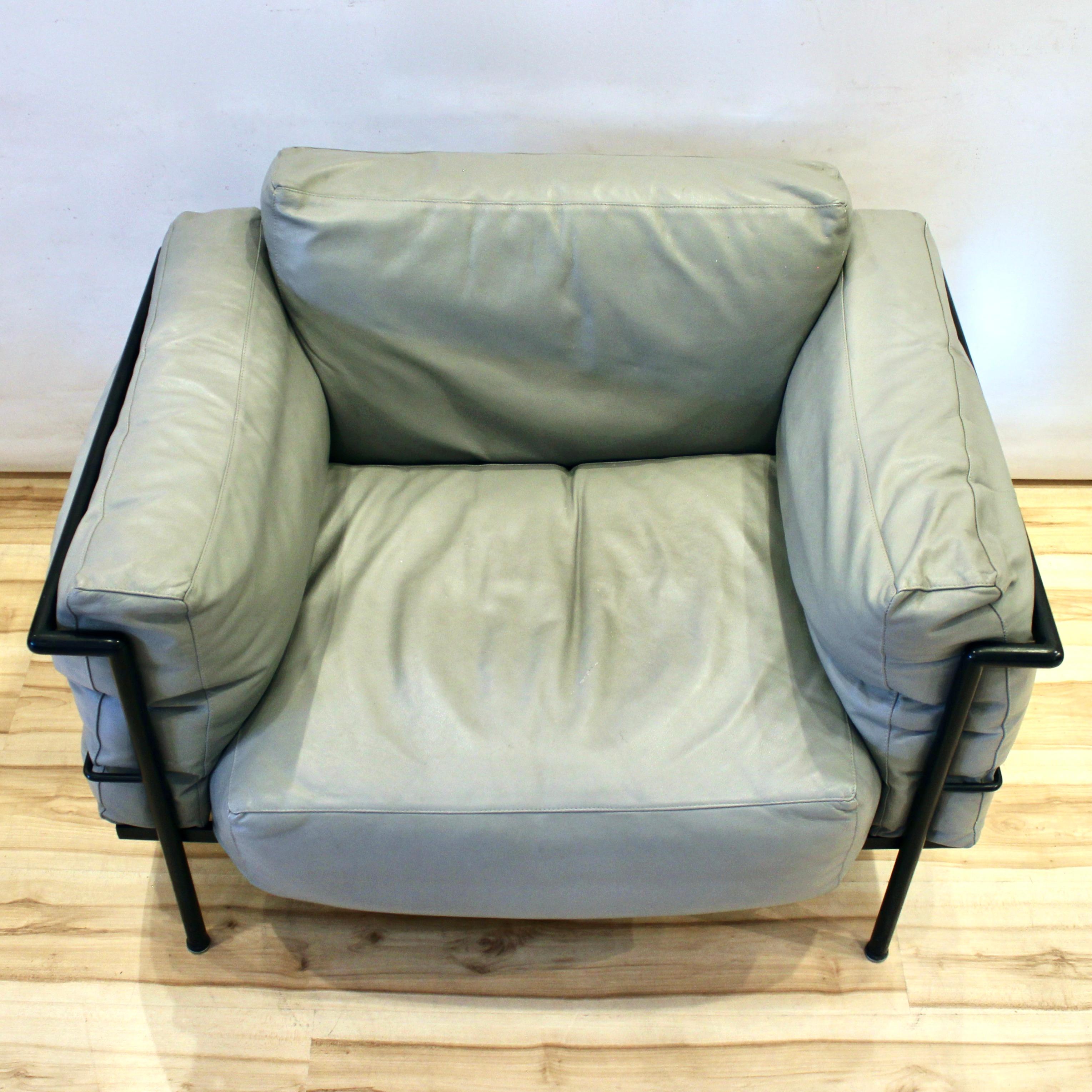 Le Corbusier LC3 Grande Leather, Chrome, and Steel Lounge Chair 3