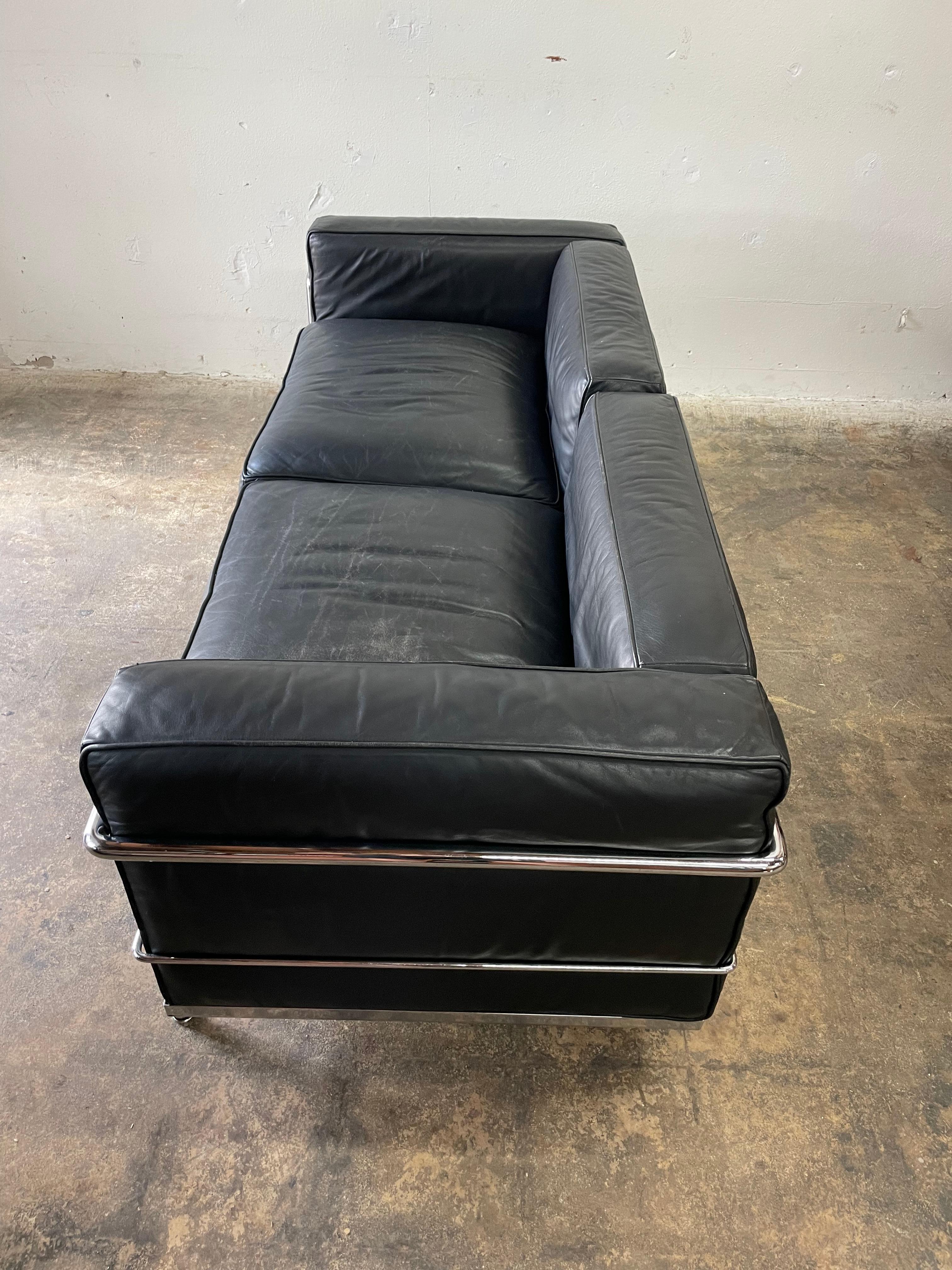 Late 20th Century Le Corbusier LC3 Leather and Chrome Sofa For Sale