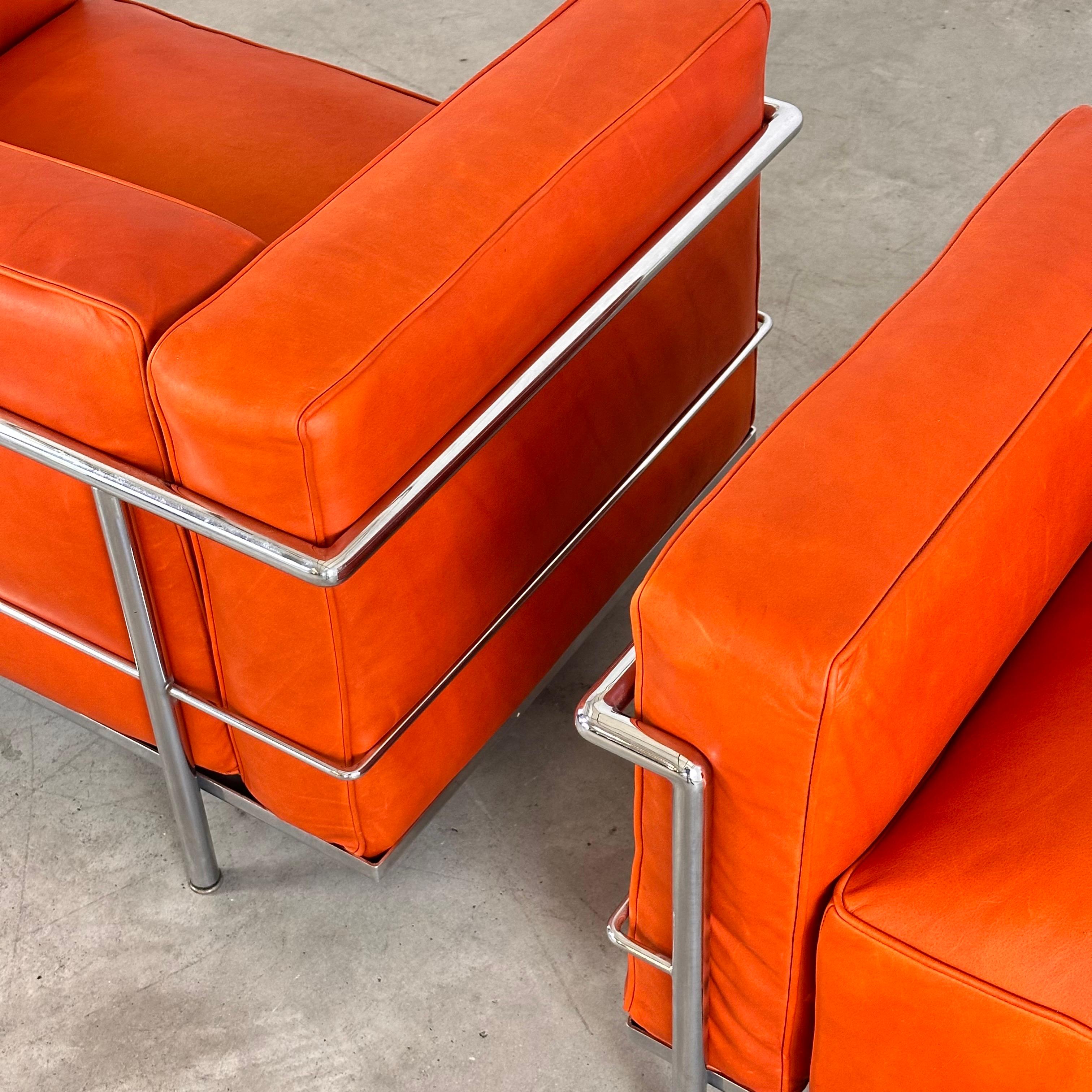Le Corbusier LC3 Lounge Chair for Cassina, Cognac-Orange Premium Leather, 1970s In Good Condition In Brescia , Brescia