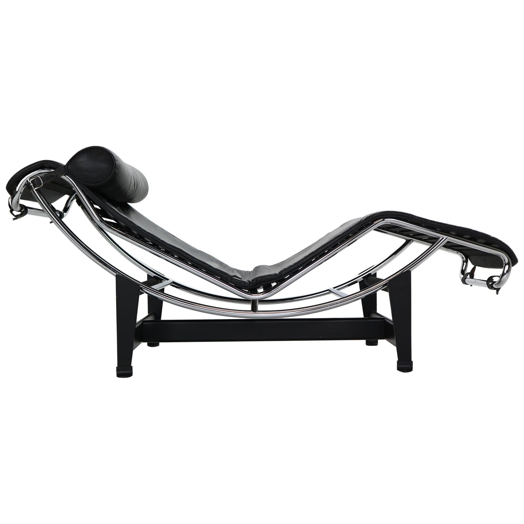 Le Corbusier LC4 Black on Black Chaise Lounge Chair by Cassina, 1970