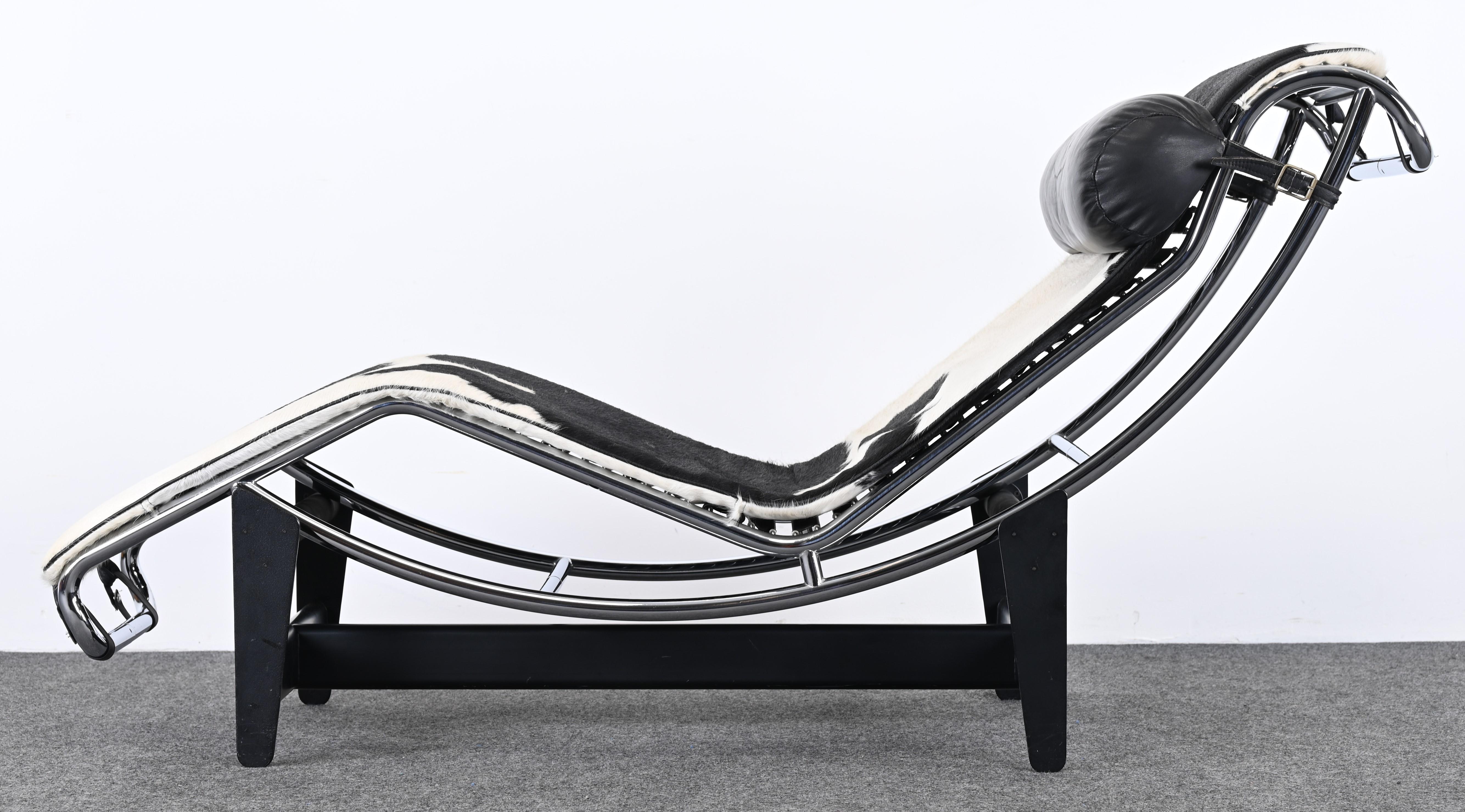 Le Corbusier LC4 by Charlotte Perriand and Pierre Jeanneret for Cassina, 1960s For Sale 4