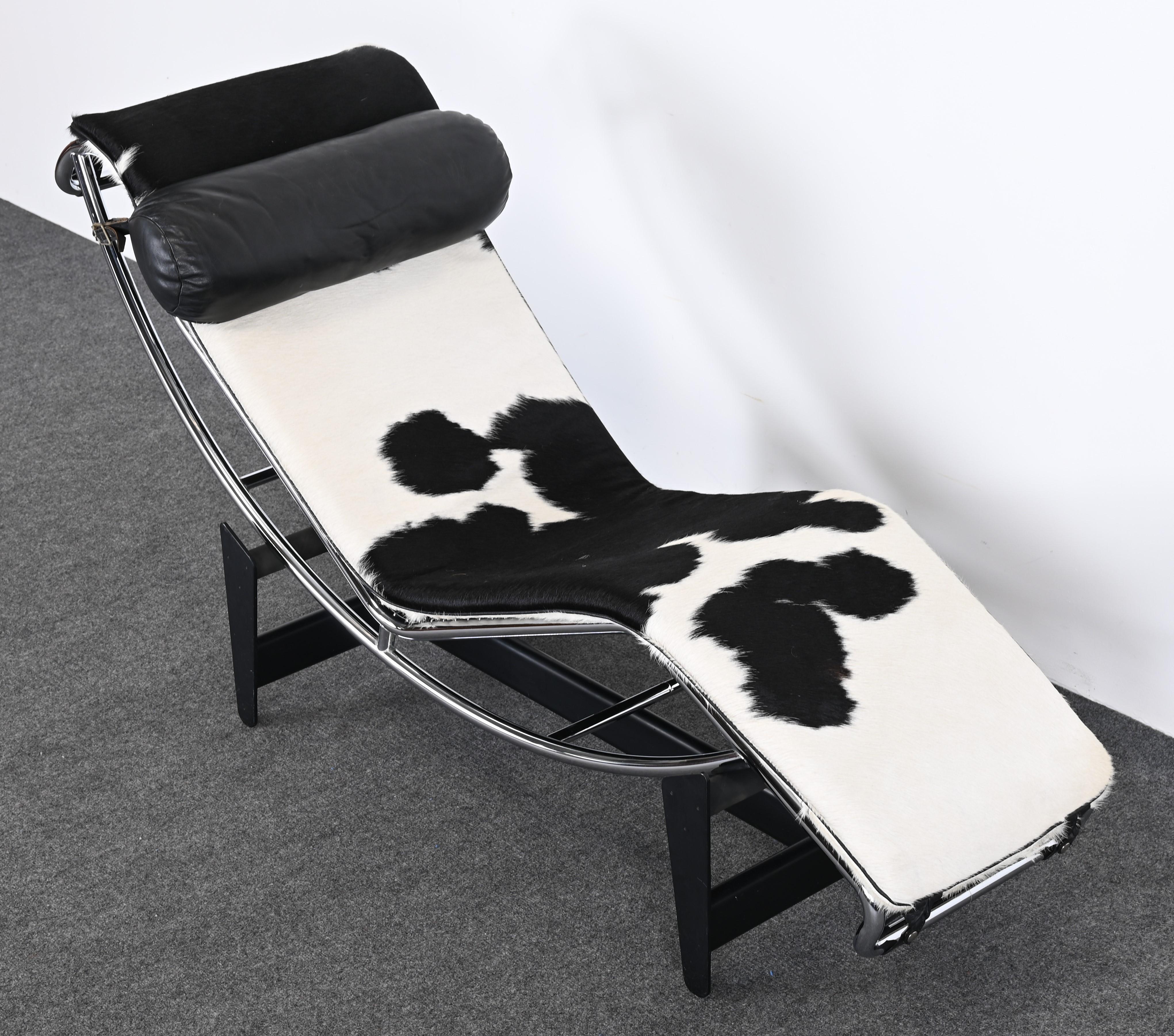 Mid-20th Century Le Corbusier LC4 by Charlotte Perriand and Pierre Jeanneret for Cassina, 1960s