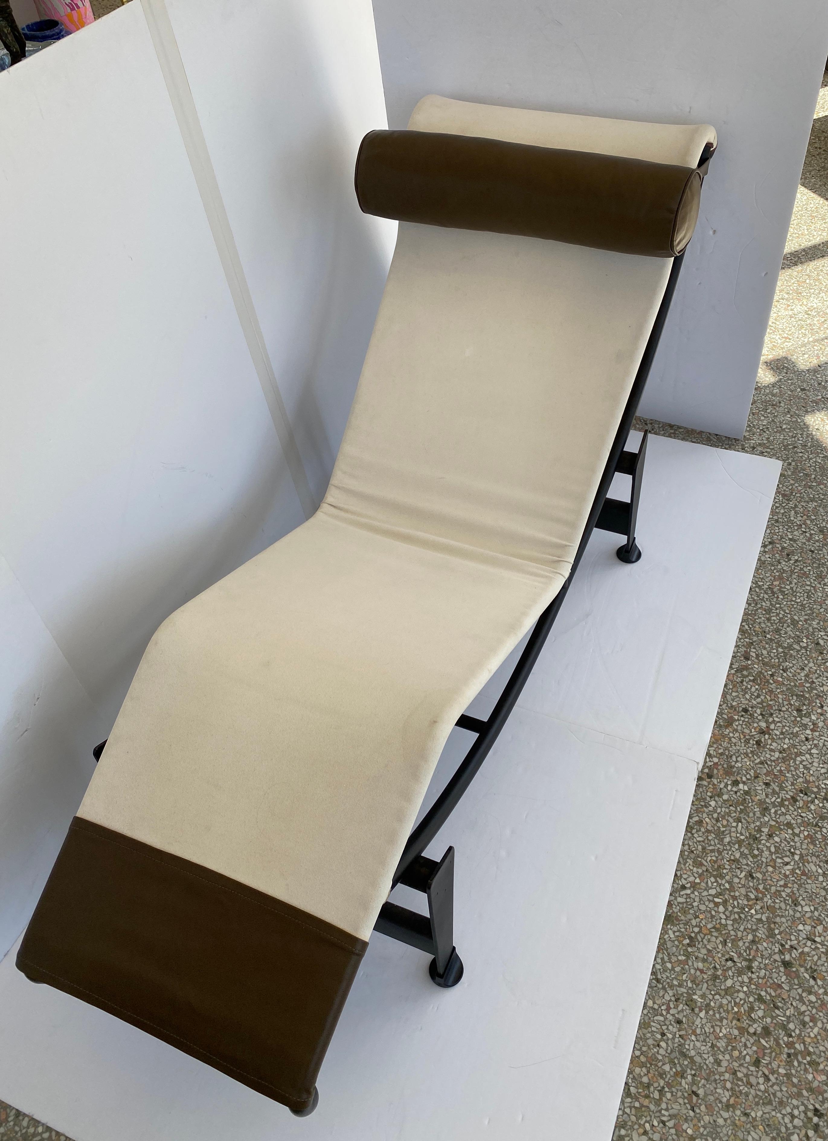 Le Corbusier LC4 Chaise by Cassina In Good Condition In West Palm Beach, FL