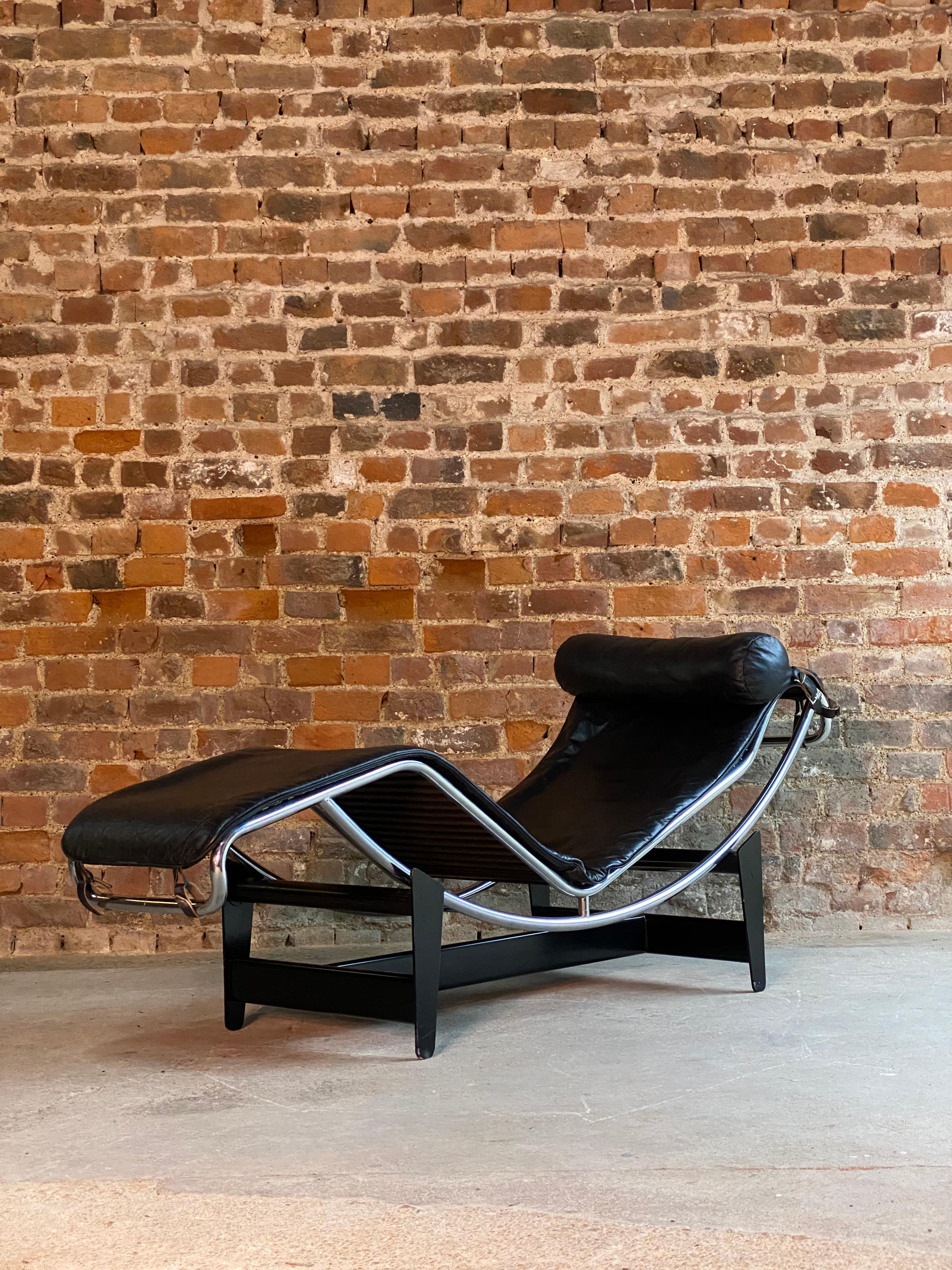 Le Corbusier LC4 Chaise Longue Pierre Jeanneret & Charlotte Perriand by Cassina 1