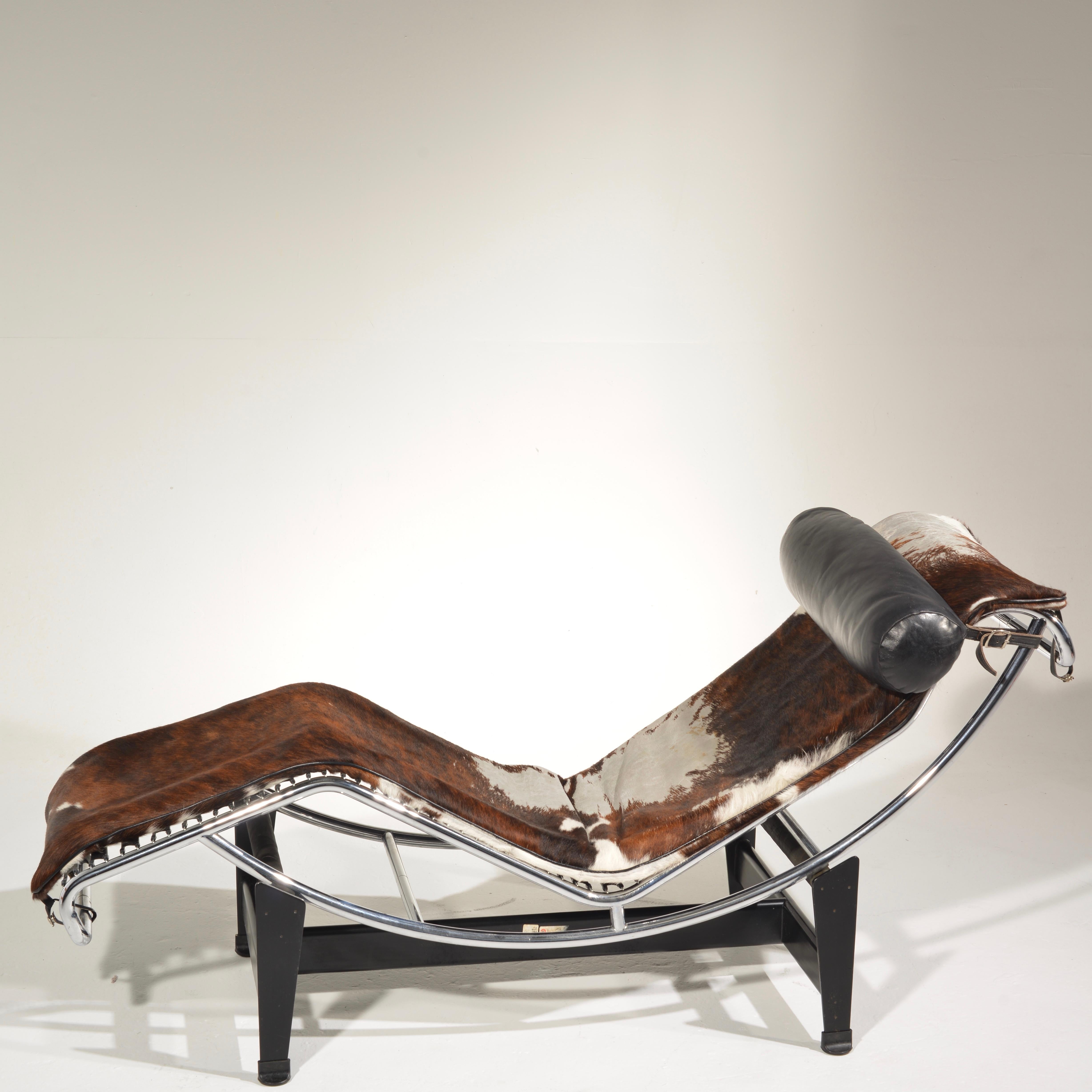 Mid-20th Century Le Corbusier LC4 Chaise Lounge for Cassina