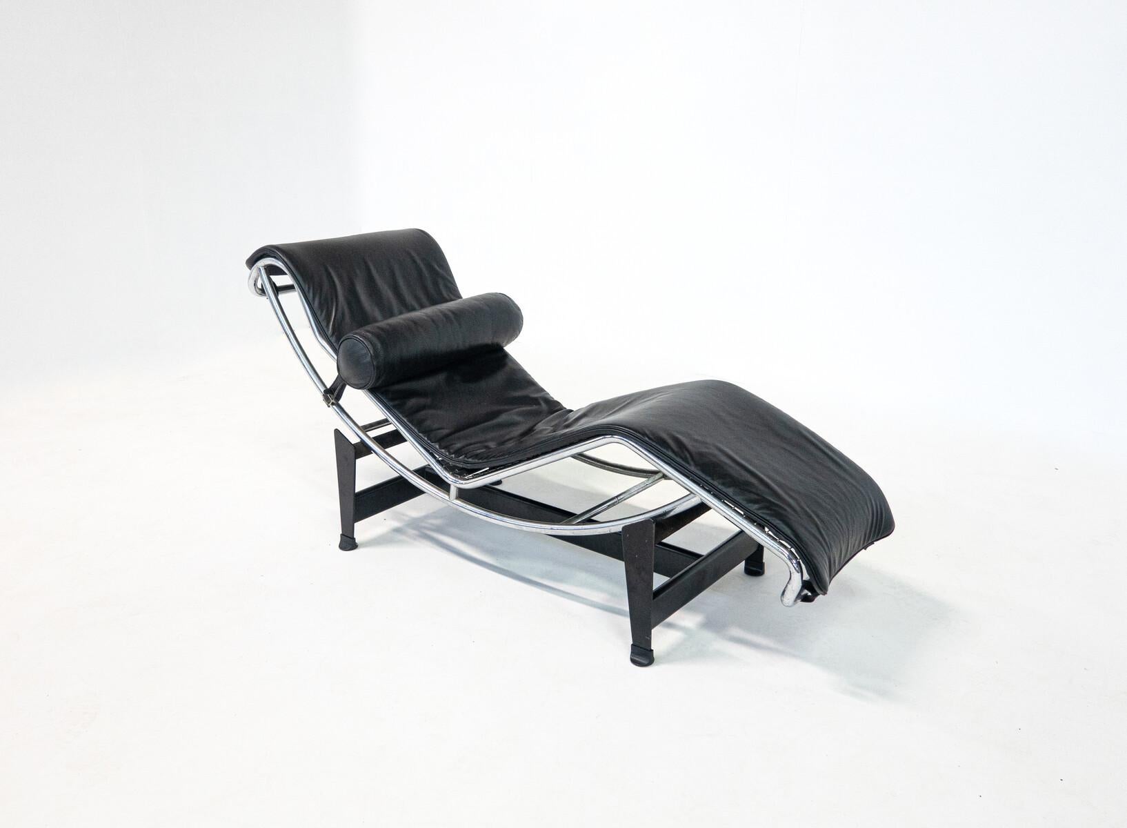 Le Corbusier Lounge Chair LC4 , Black Leather For Cassina, Italy, 1960s 5