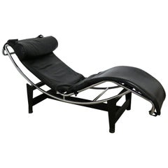 Le Corbusier Lounger LC4 Cassina Black Leather