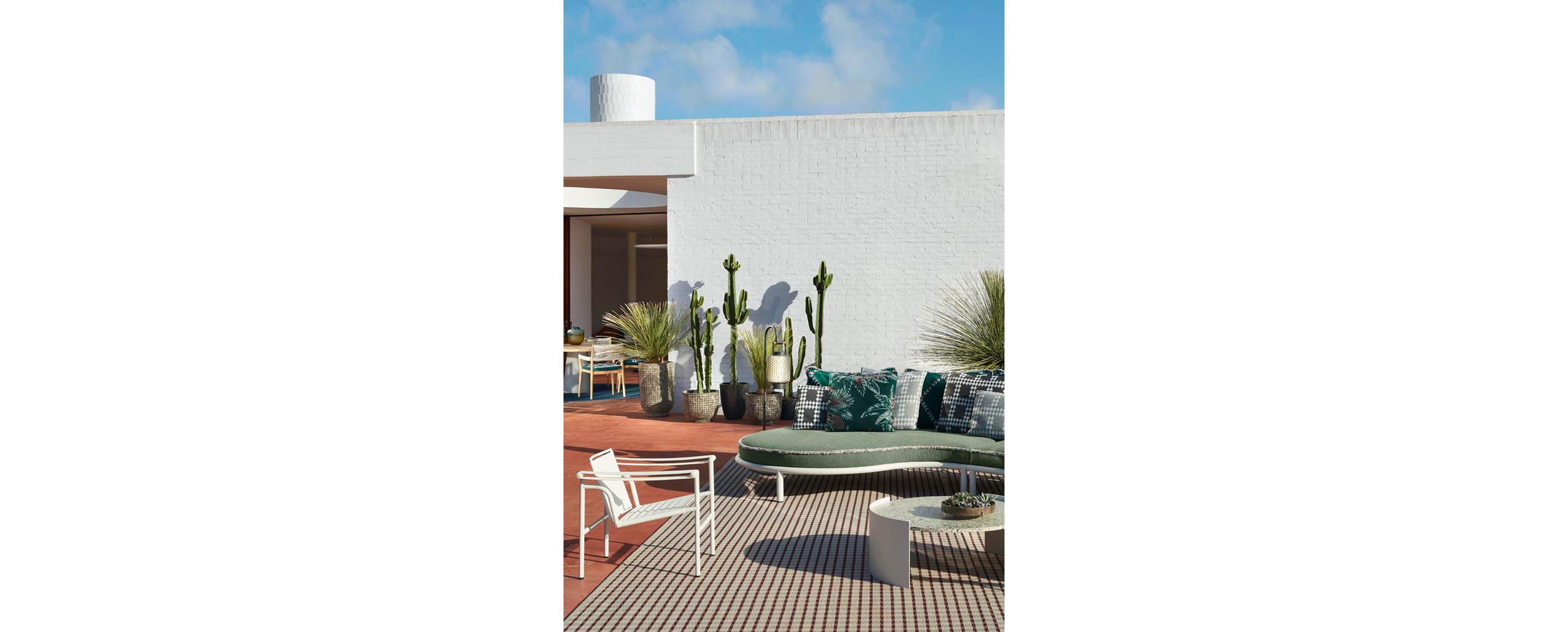 Steel Le Corbusier, P. Jeanneret, C. Perriand Lc1 Chair Outdoor Collection by Cassina For Sale