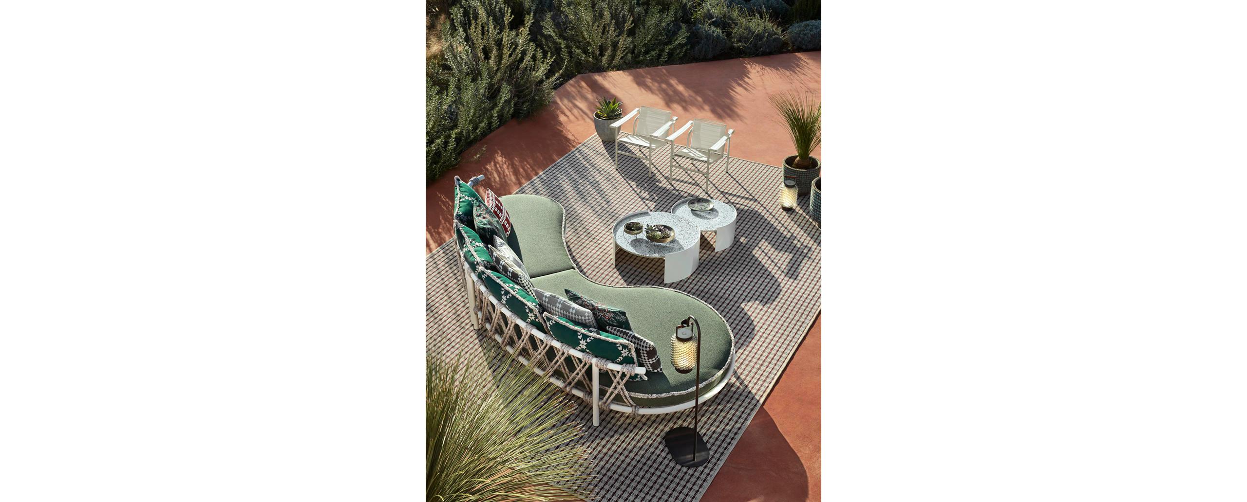 Le Corbusier, P. Jeanneret, C. Perriand LC1 Chair Outdoor Collection by Cassina In New Condition In Barcelona, Barcelona