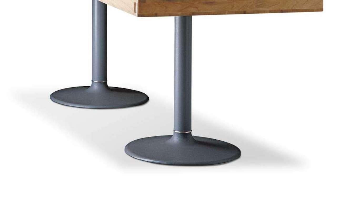 Mid-Century Modern LC11 Table Pieds Corolle Plateau Bois par Le Corbusier pour Cassina en vente