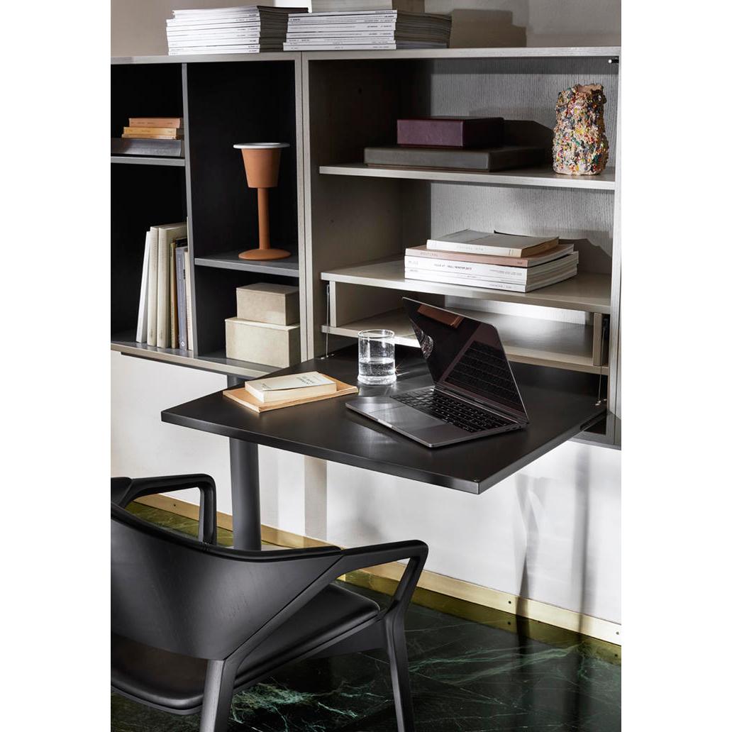 Mid-Century moderno Le Corbusier, Jeanneret, Charlotte Perriand LC20 Casier Standard di Cassina in vendita