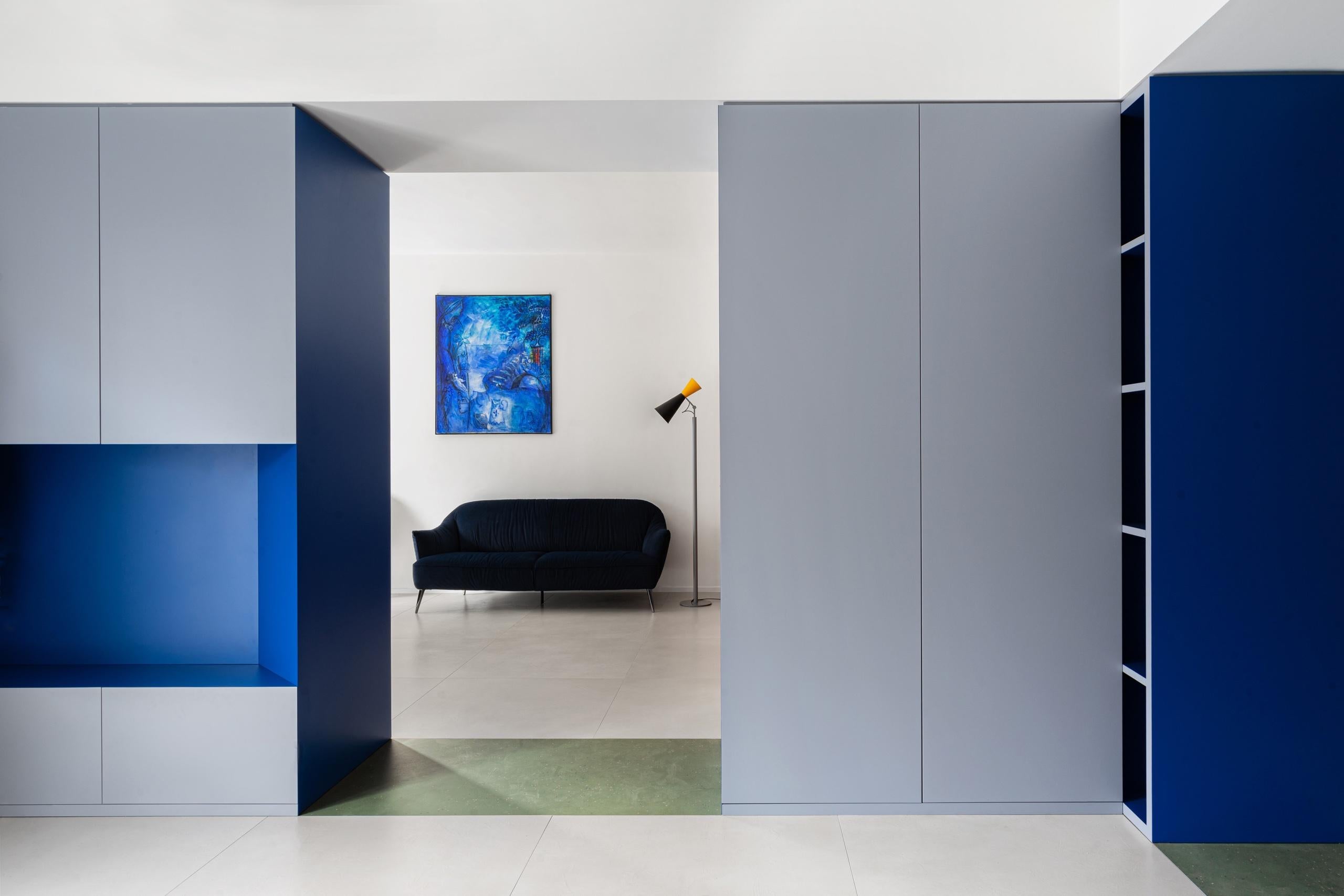 Le Corbusier 'Parliament' Floor Lamp for Nemo in White & Gray For Sale 3
