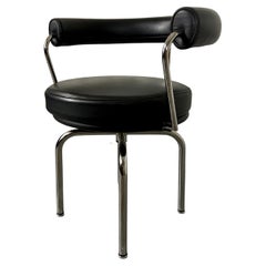Le Corbusier, Perriand and Jeanneret LC7 Swivel Chair for Cassina 