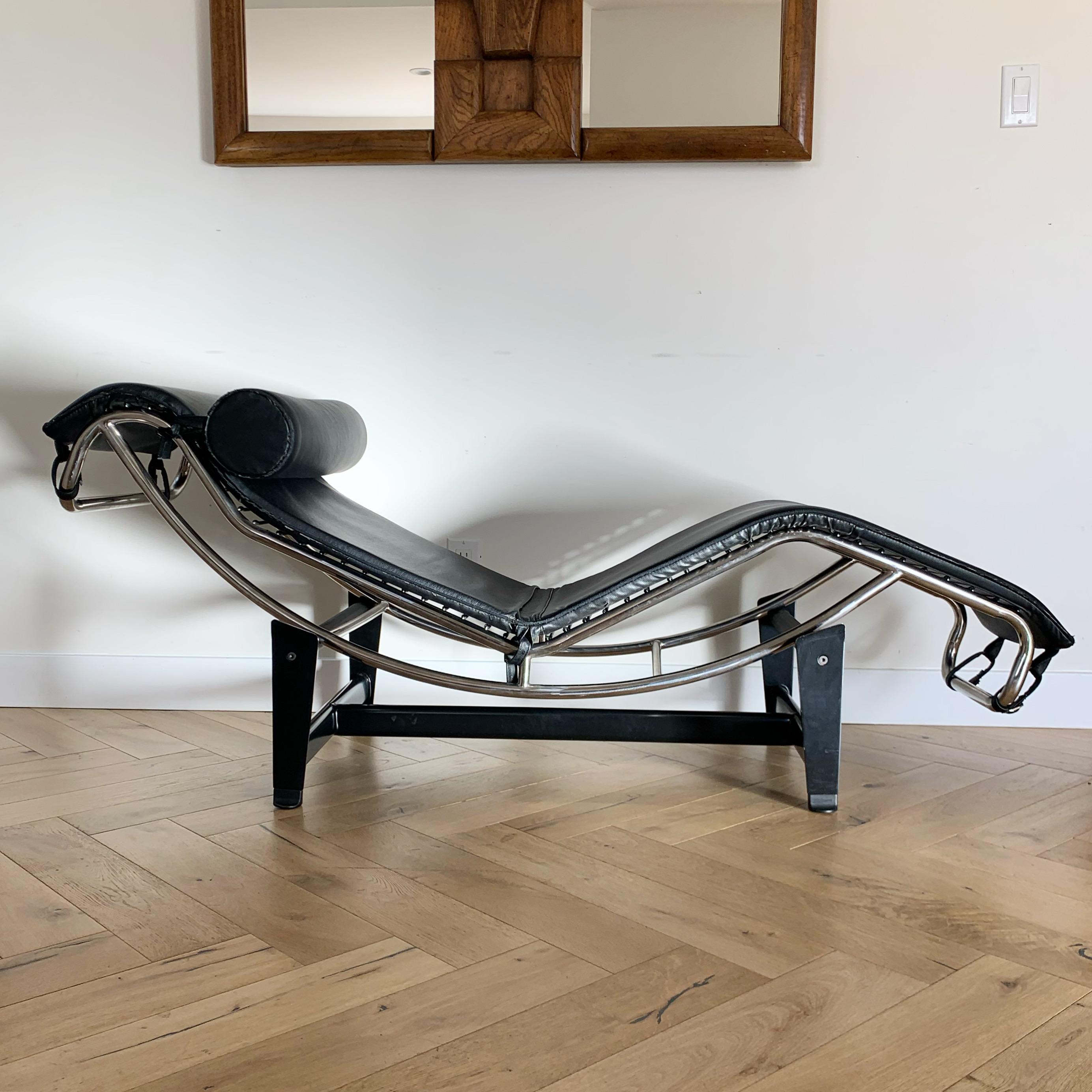 Le Corbusier, Perriand, Jeanneret Bauhaus Lc4 Zero Gravity Chaise Longue, 1960s 5