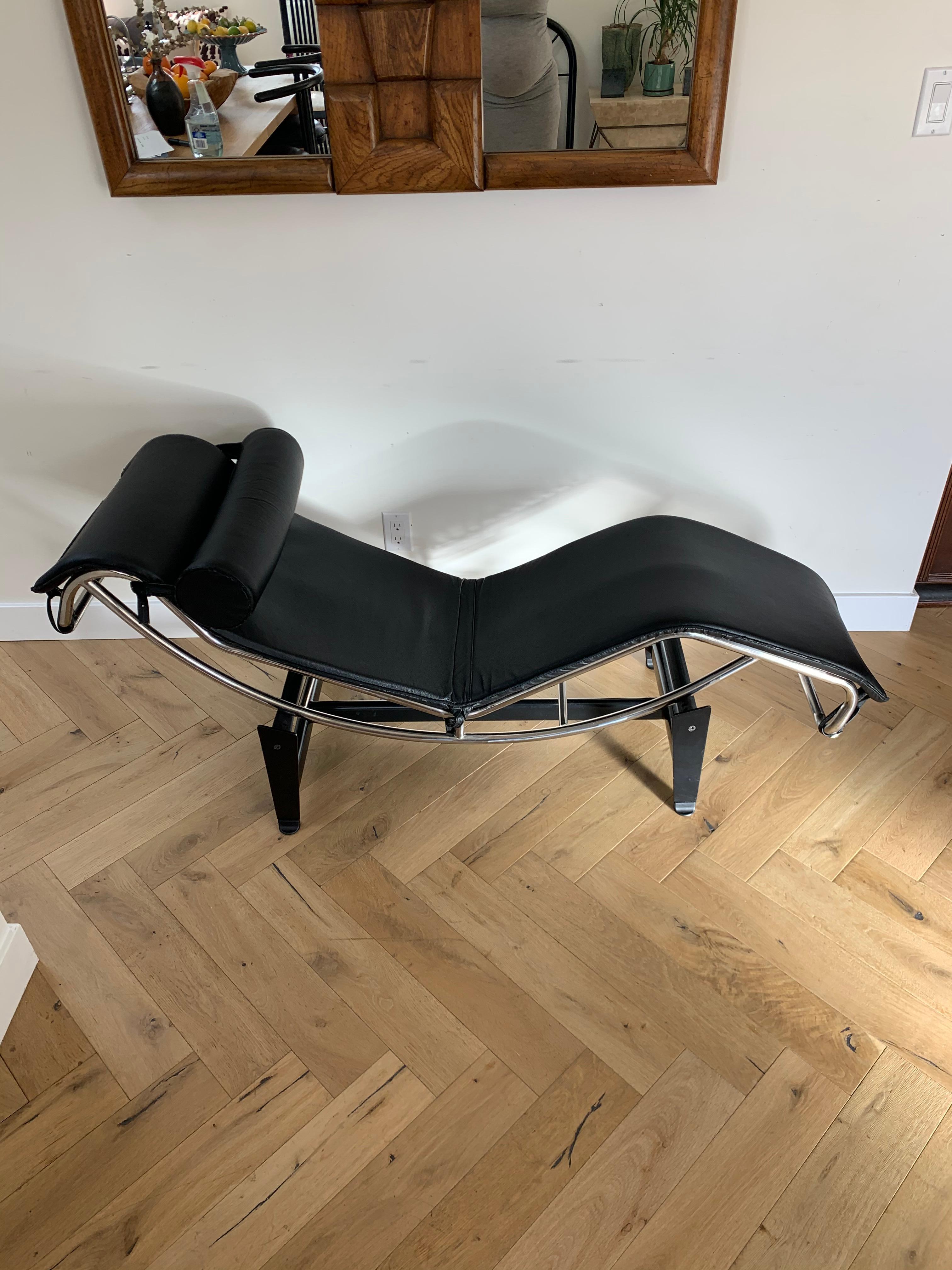 Le Corbusier, Perriand, Jeanneret Bauhaus Lc4 Zero Gravity Chaise Longue, 1960s at 1stDibs