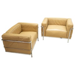 Le Corbusier, Perriand, Jeanneret, Cassina Paire de fauteuils LC3 Cuir doré