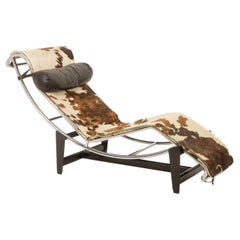 Le Corbusier, Perriand, Jeanneret. Chaise longue LC4. Édition Cassina.