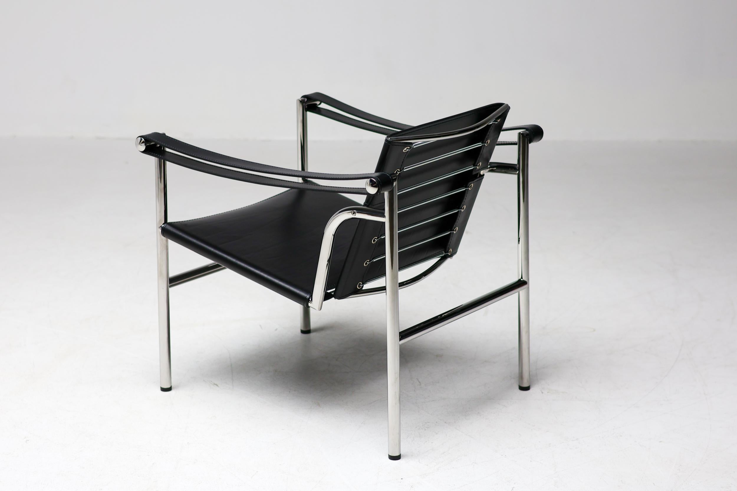 Mid-Century Modern Le Corbusier, Pierre Jeanneret & Charlotte Perriand Black LC1 Chair by Cassina
