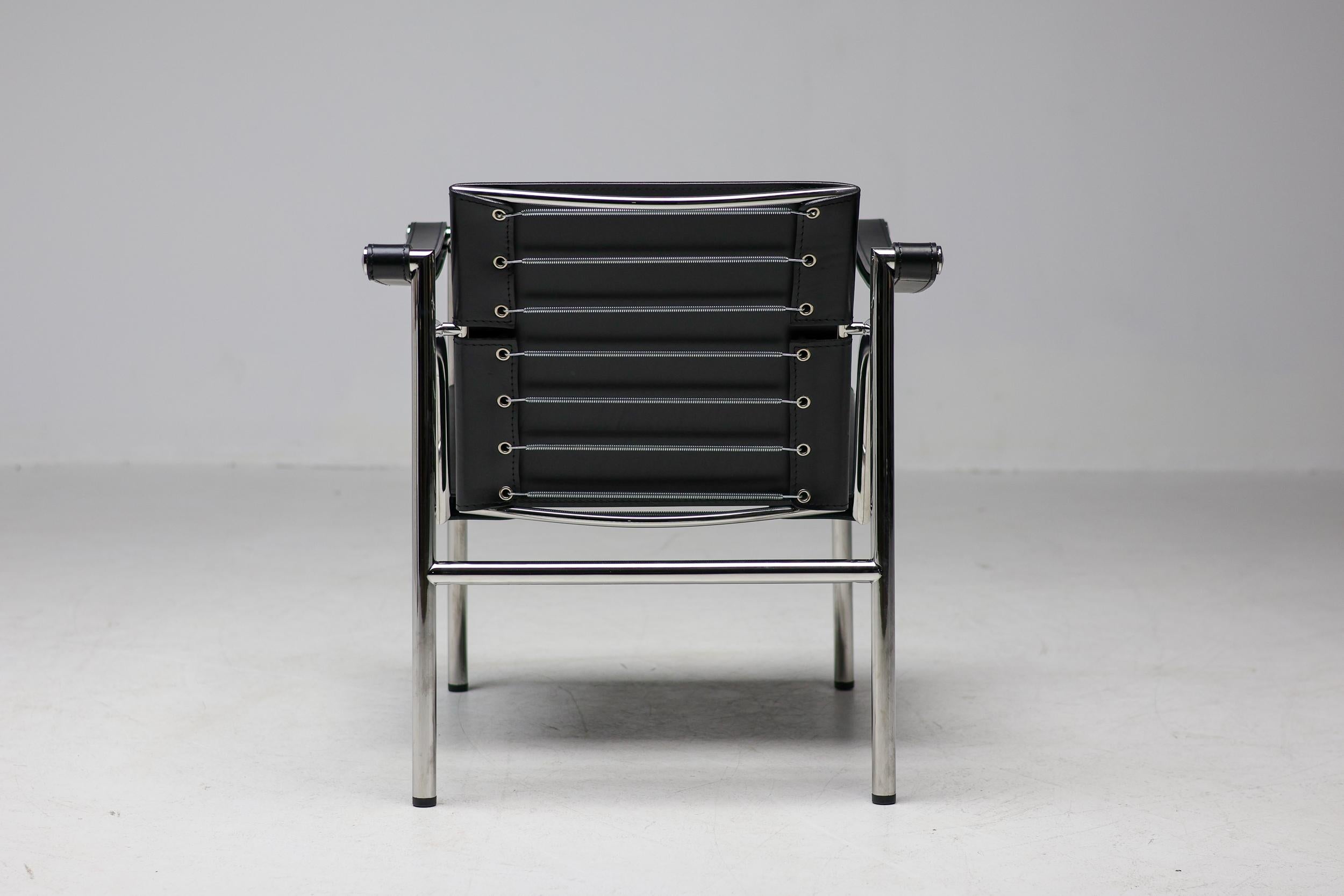 Le Corbusier, Pierre Jeanneret & Charlotte Perriand Black LC1 Chair by Cassina In Good Condition In Dronten, NL