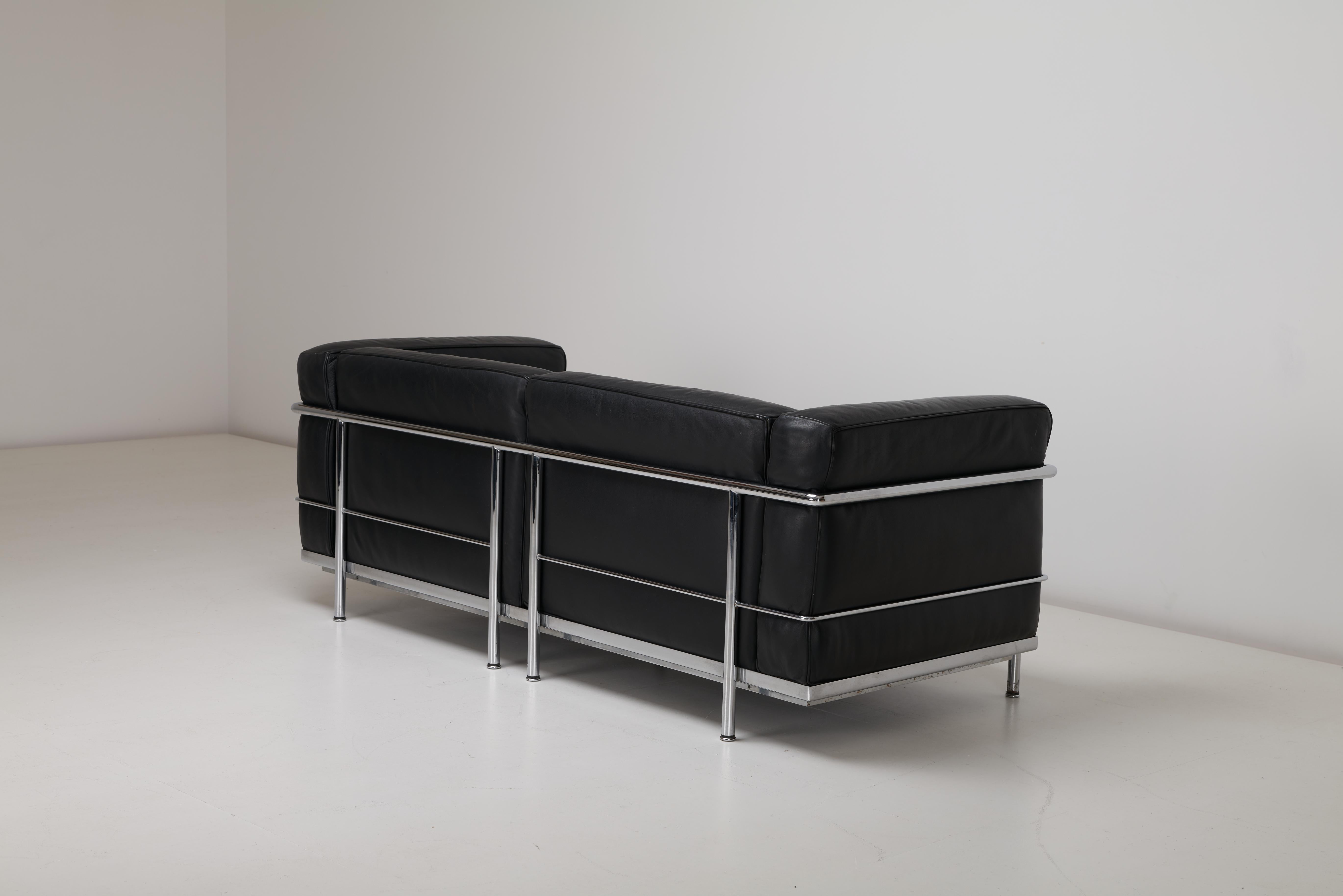 Le Corbusier, Pierre Jeanneret & Charlotte Perriand, Sofá Cassina LC3, años 80 siglo XX en venta