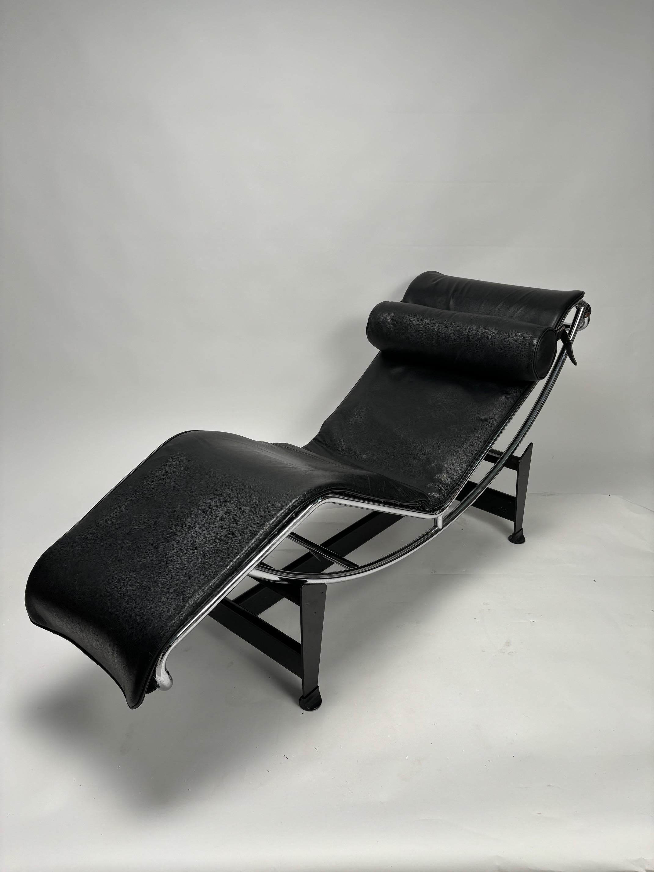 Italiano Le Corbusier, Pierre Jeanneret, Charlotte Perriand Chaise Longue LC4 per Cassina