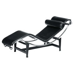 Le Corbusier, Pierre Jeanneret, Charlotte Perriand Chaise Longue LC4 pour Cassina