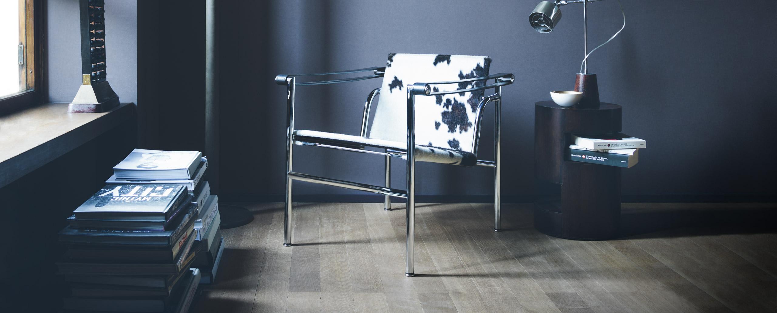 Contemporary Le Corbusier, Pierre Jeanneret, Charlotte Perriand LC1 Chair by Cassina For Sale