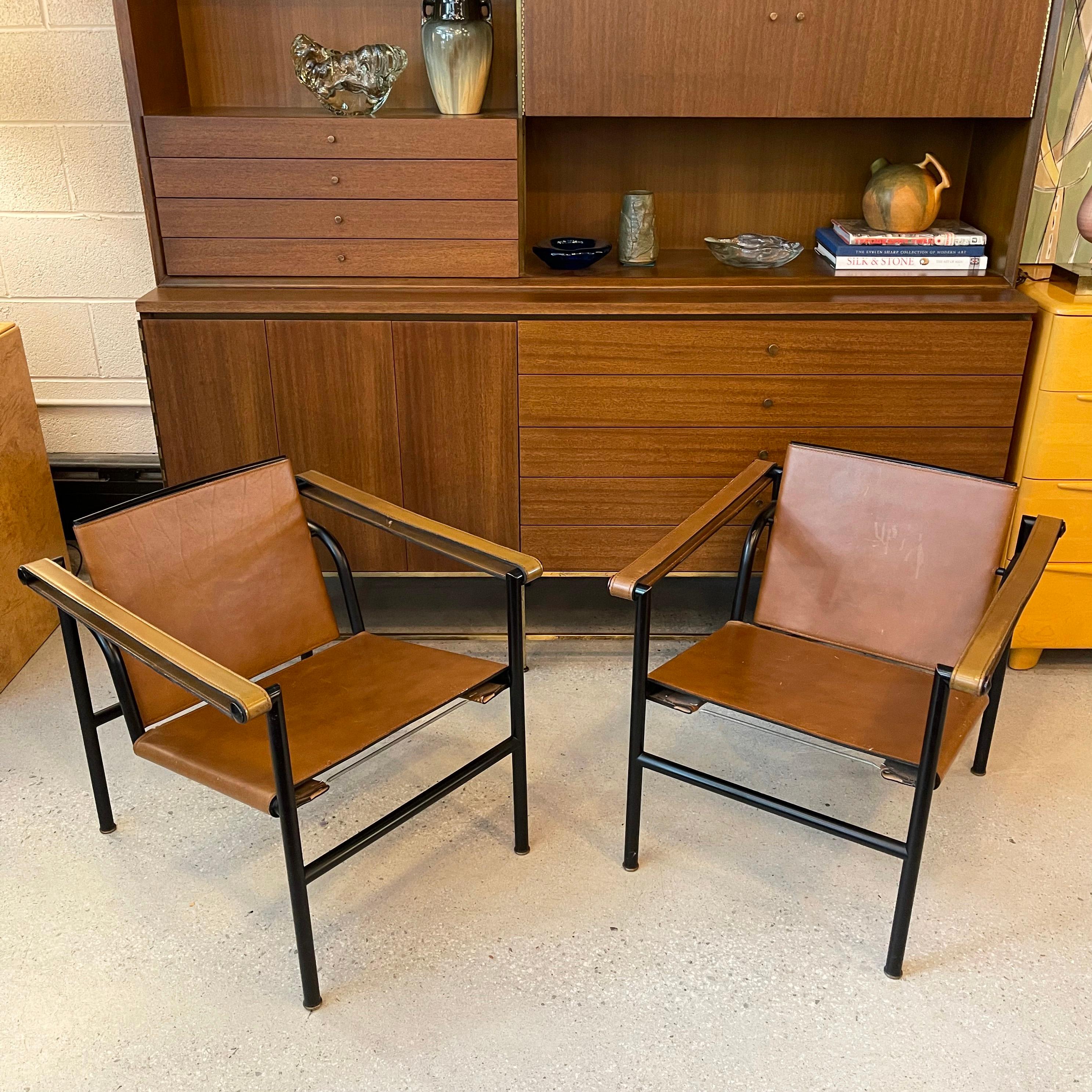 Le Corbusier, Pierre Jeanneret, Charlotte Perriand LC1 Stühle von Cassina (Bauhaus)