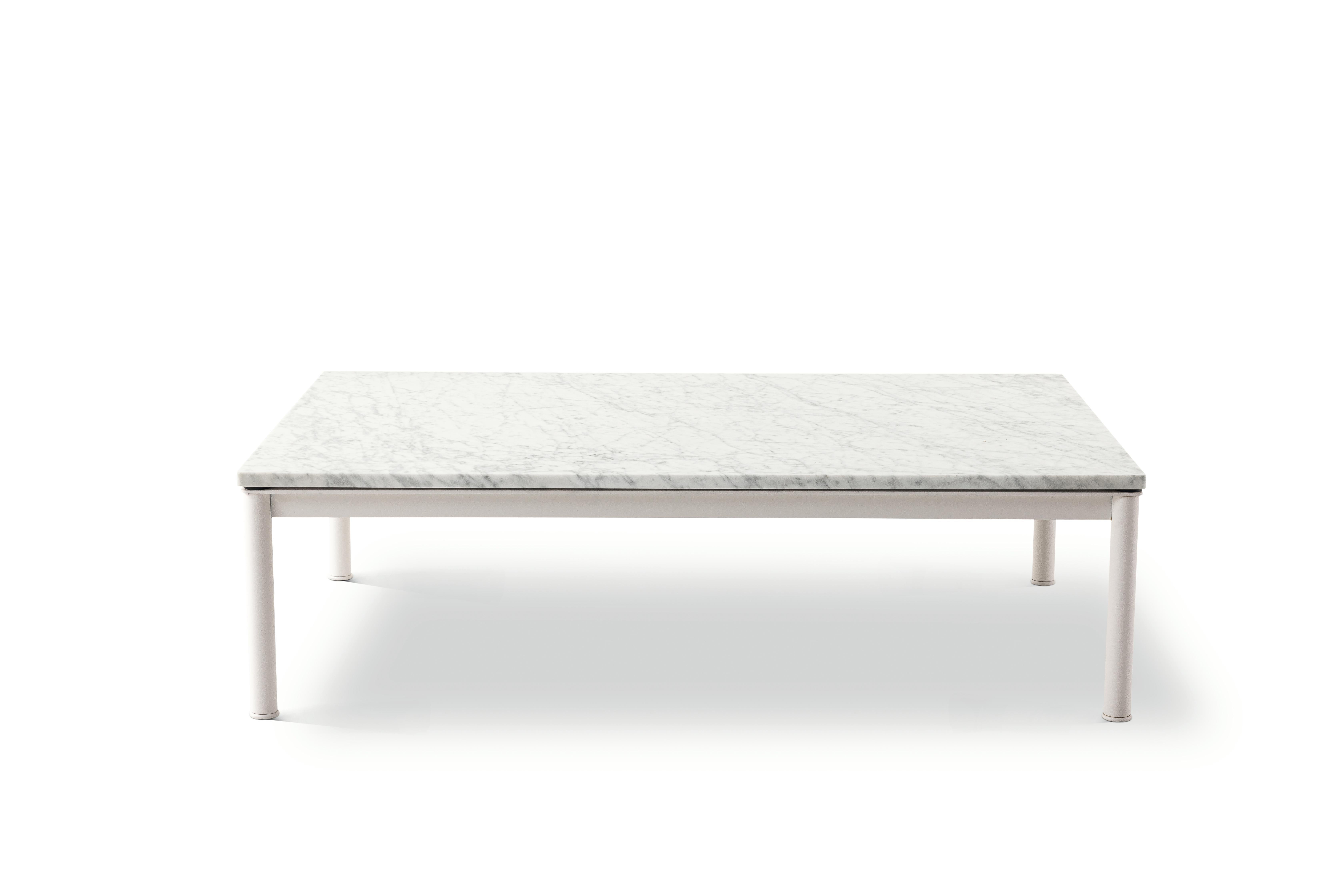 Elfenbeinfarbener Tisch Le Corbusier, Pierre Jeanneret, Charlotte Perriand Lc10 von Cassina (21. Jahrhundert und zeitgenössisch) im Angebot