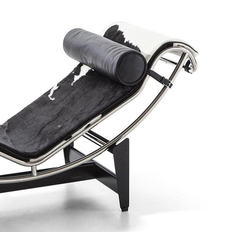 Italian Le Corbusier, Pierre Jeanneret, Charlotte Perriand LC4 Chaise Lounge