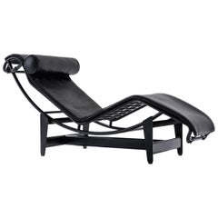 Le Corbusier, Pierre Jeanneret, Charlotte Perriand LC4 Noire Chaise Lounge