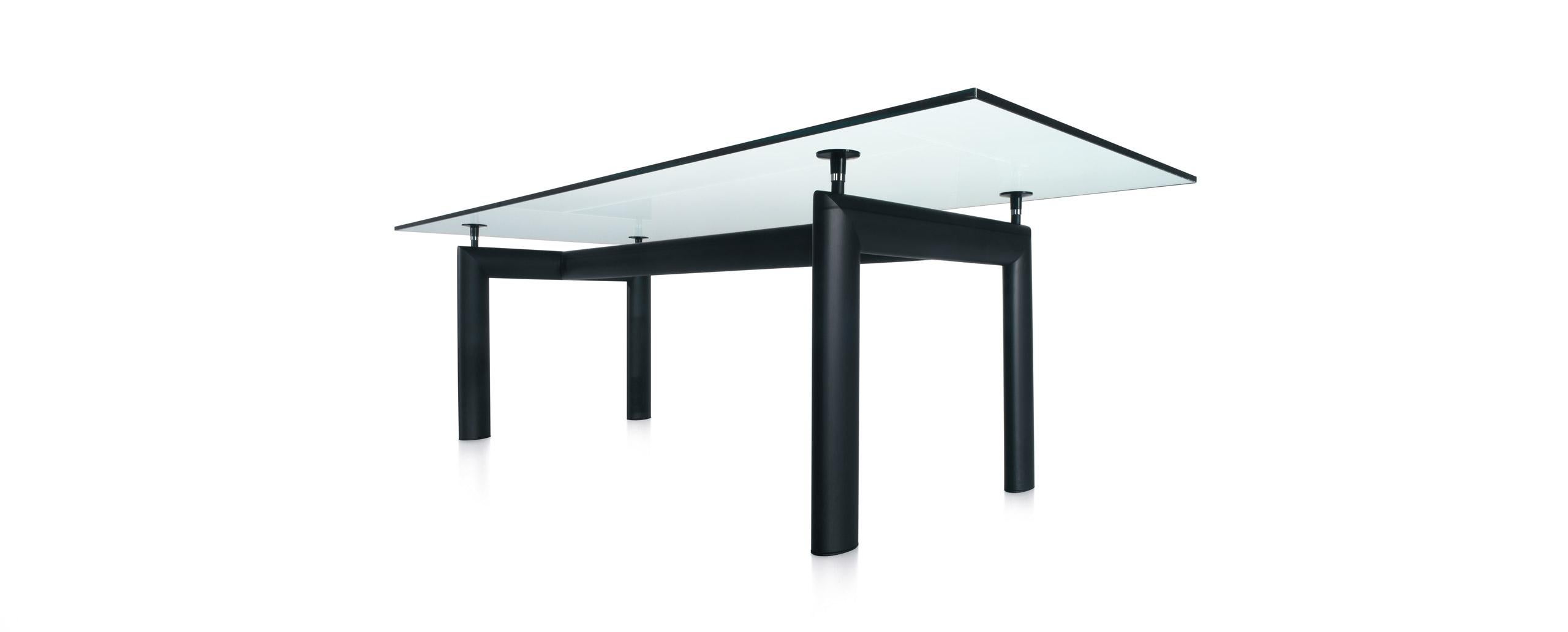 Table designed by Le Corbusier, Pierre Jeanneret, Charlotte Perriand in 1928. Relaunched by Cassina in 1974. Manufactured by Cassina in Italy.

The idea informing the LC6 table, which was launched at the 1929 Salon d’Automne in Paris, lies in the