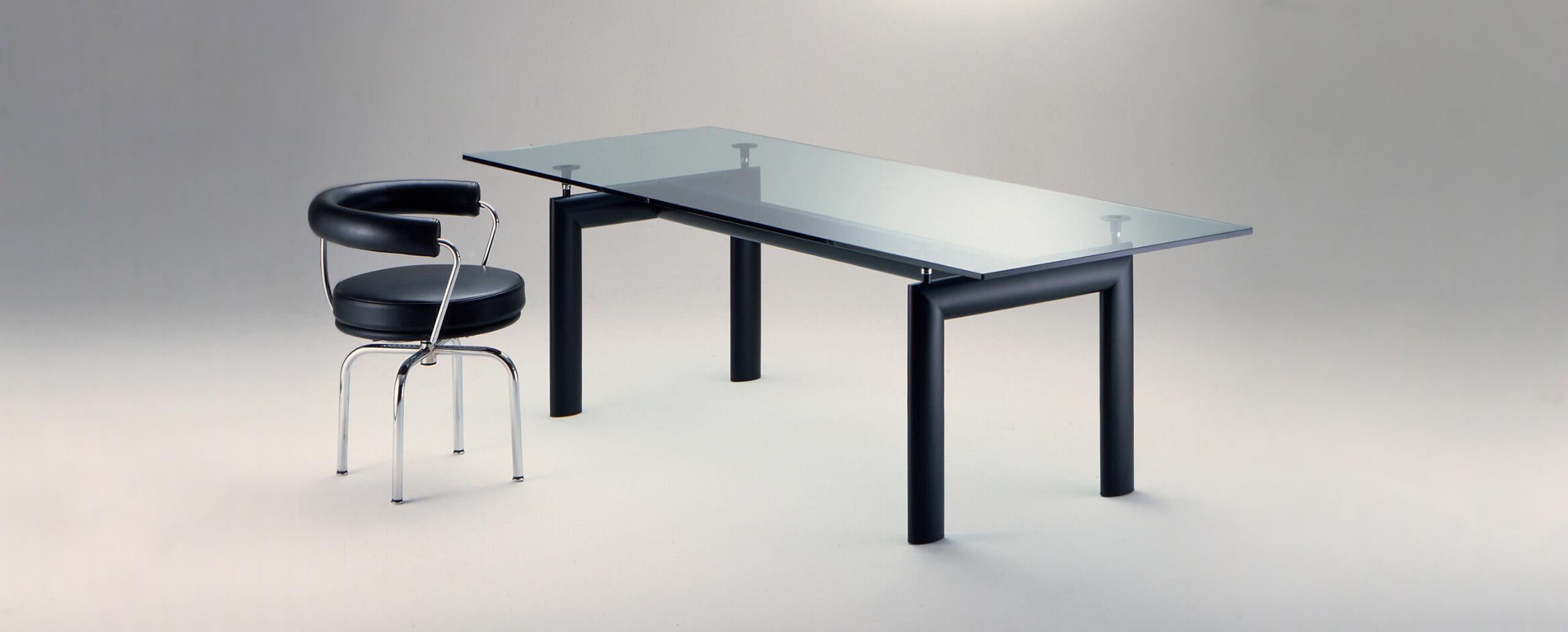 Mid-Century Modern Le Corbusier, Pierre Jeanneret, Charlotte Perriand LC6 Table by Cassina