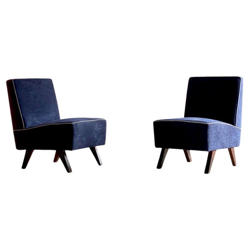Le Corbusier & Pierre Jeanneret LCPJ-010811 ‘Low Lounge’ Chairs Circa 1954-55 For Sale