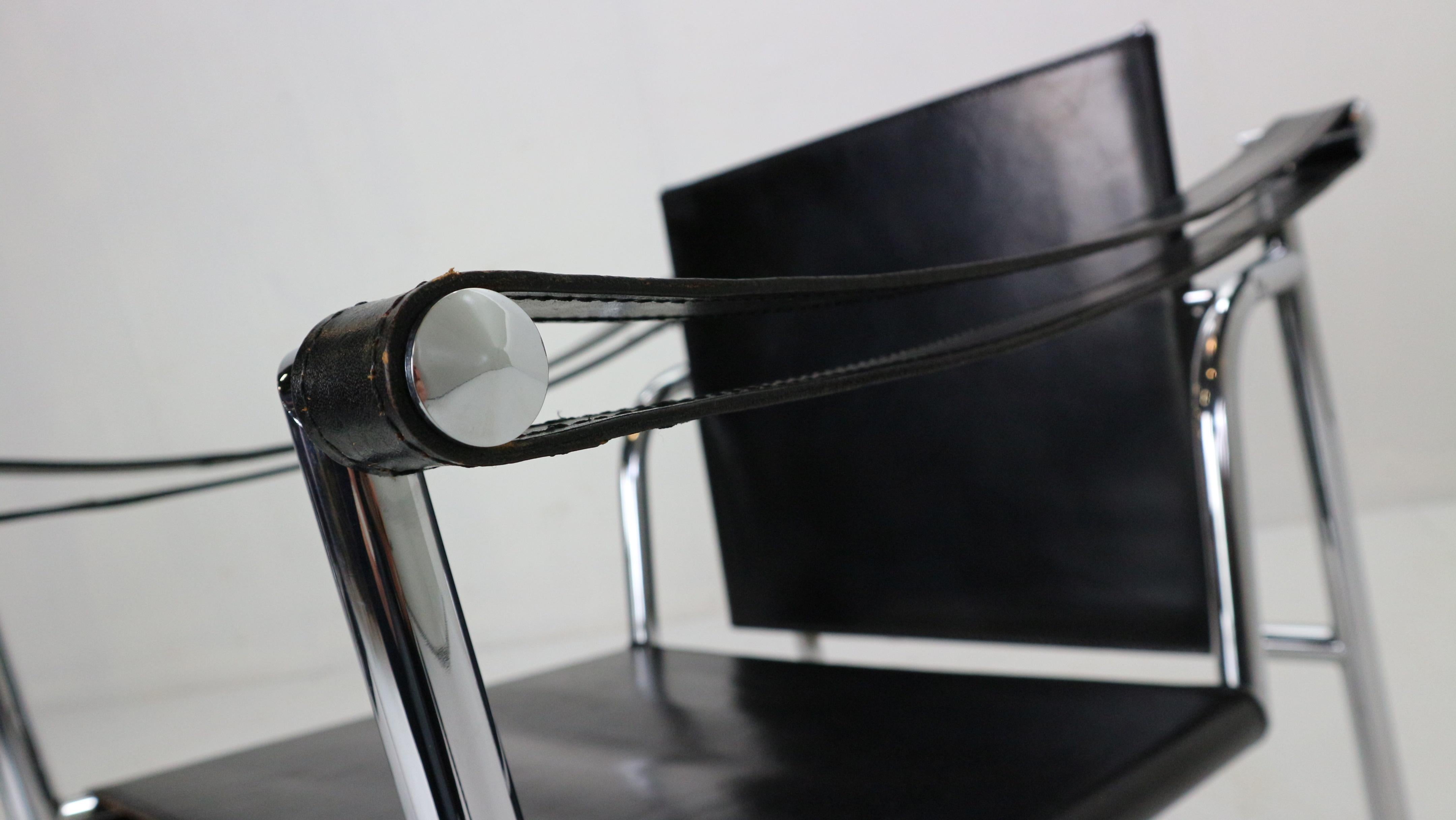 Le Corbusier Set of 2 Black Leather Armchairs Model- LC1 for Cassina, 1970s 7