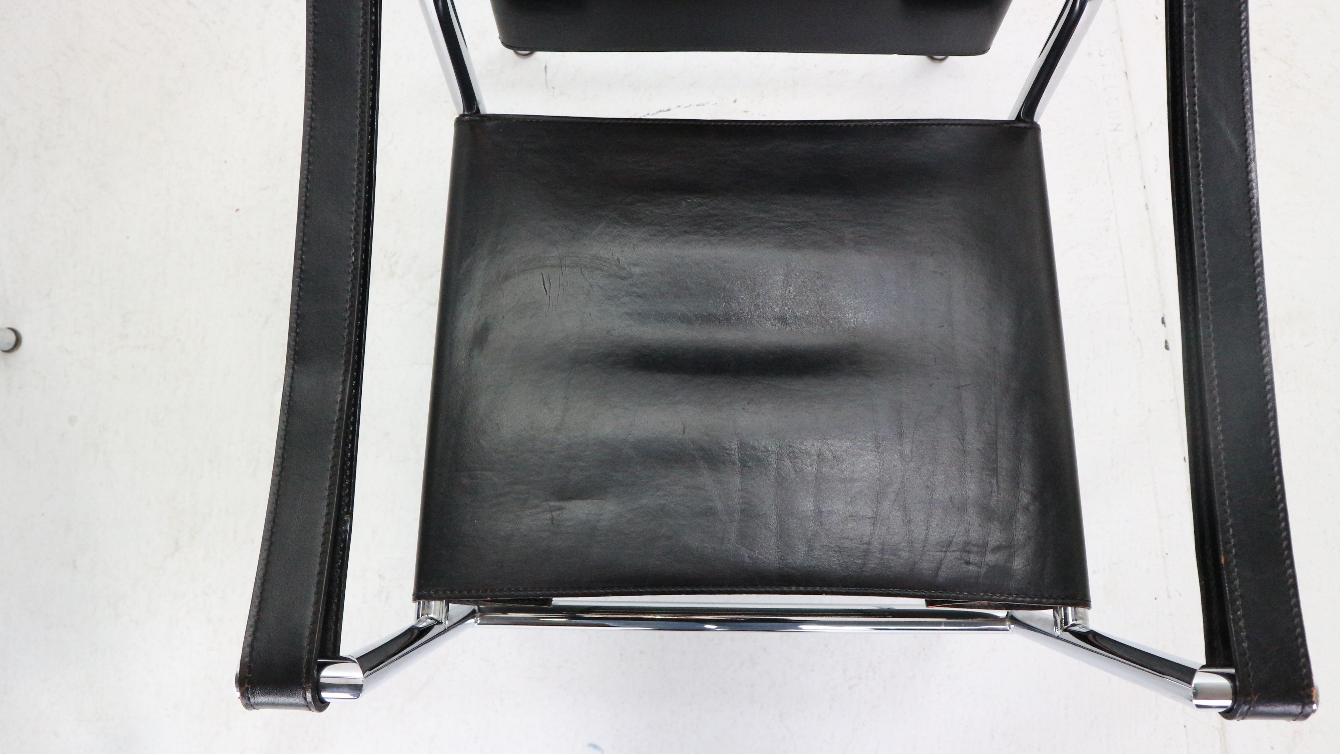 Le Corbusier Set of 2 Black Leather Armchairs Model- LC1 for Cassina, 1970s 8