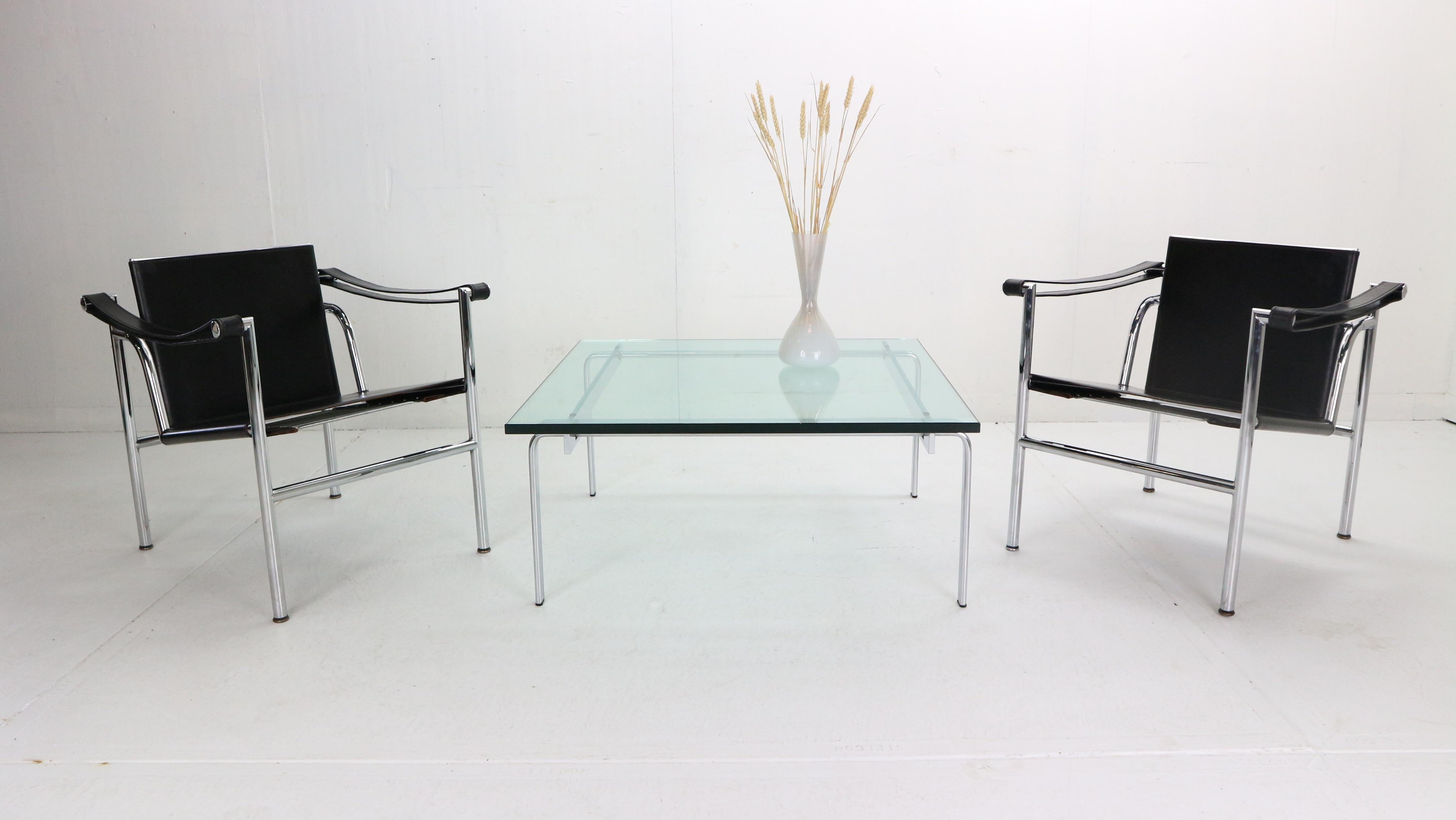 Le Corbusier Set of 2 Black Leather Armchairs Model- LC1 for Cassina, 1970s 14