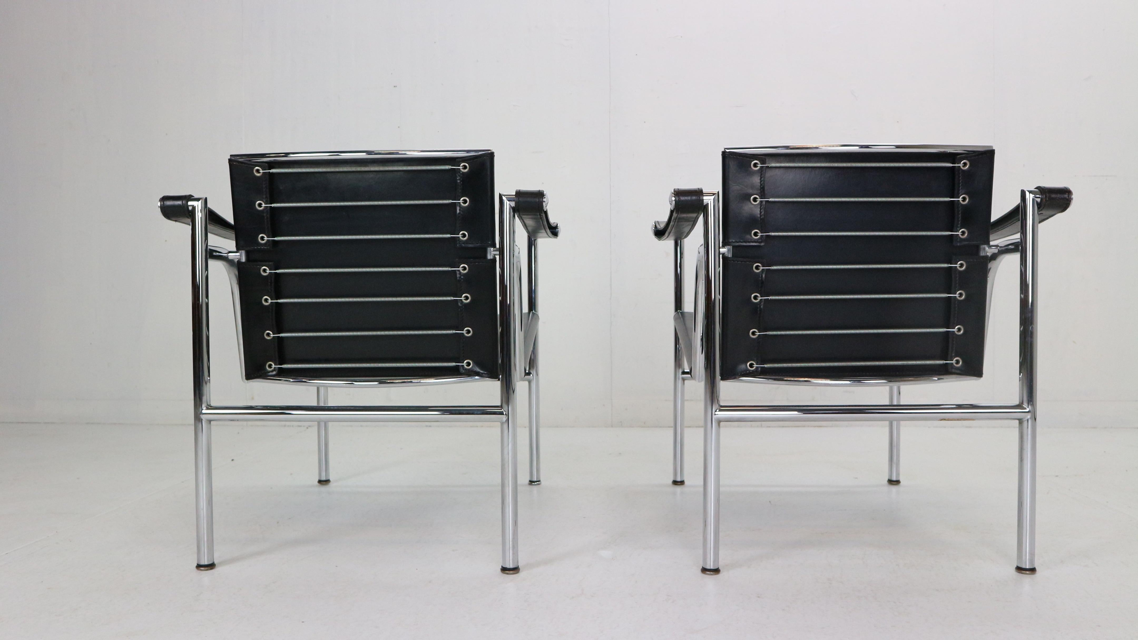 Le Corbusier Set of 2 Black Leather Armchairs Model- LC1 for Cassina, 1970s 1
