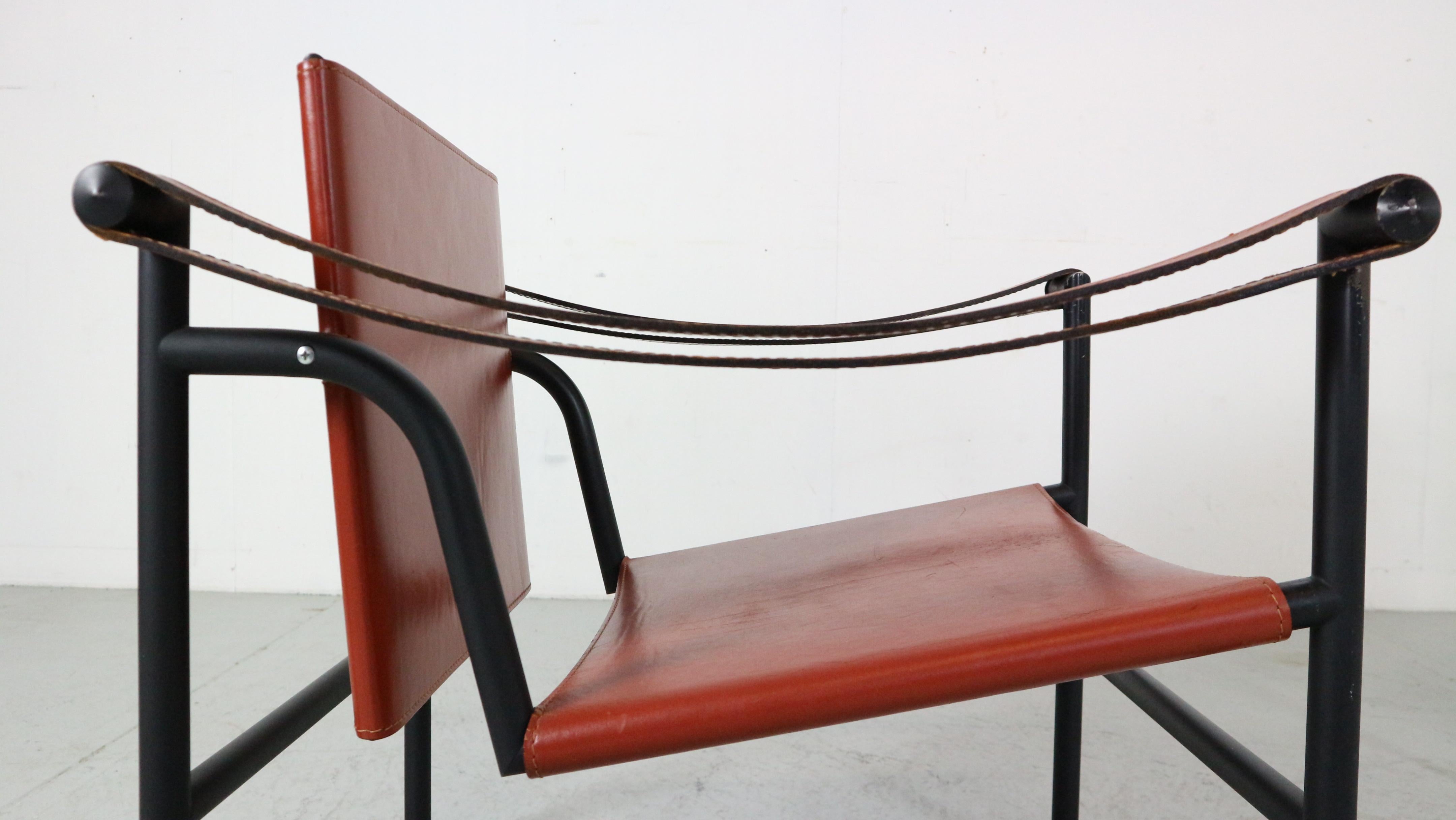 Le Corbusier Set of 2 Original Leather Armchairs Model, LC1 for Cassina, 1970's 6