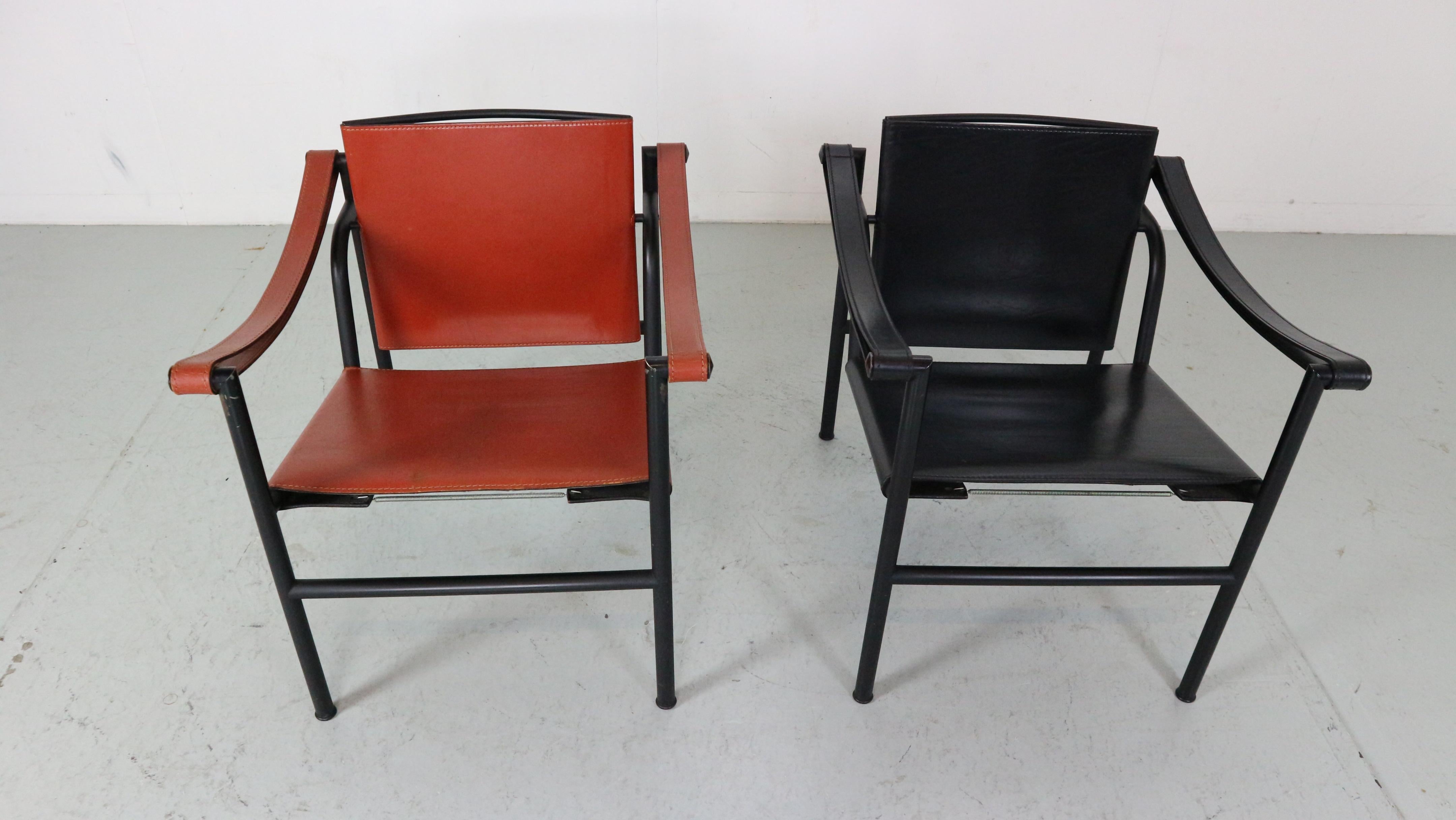 Late 20th Century Le Corbusier Set of 2 Original Leather Armchairs Model, LC1 for Cassina, 1970's