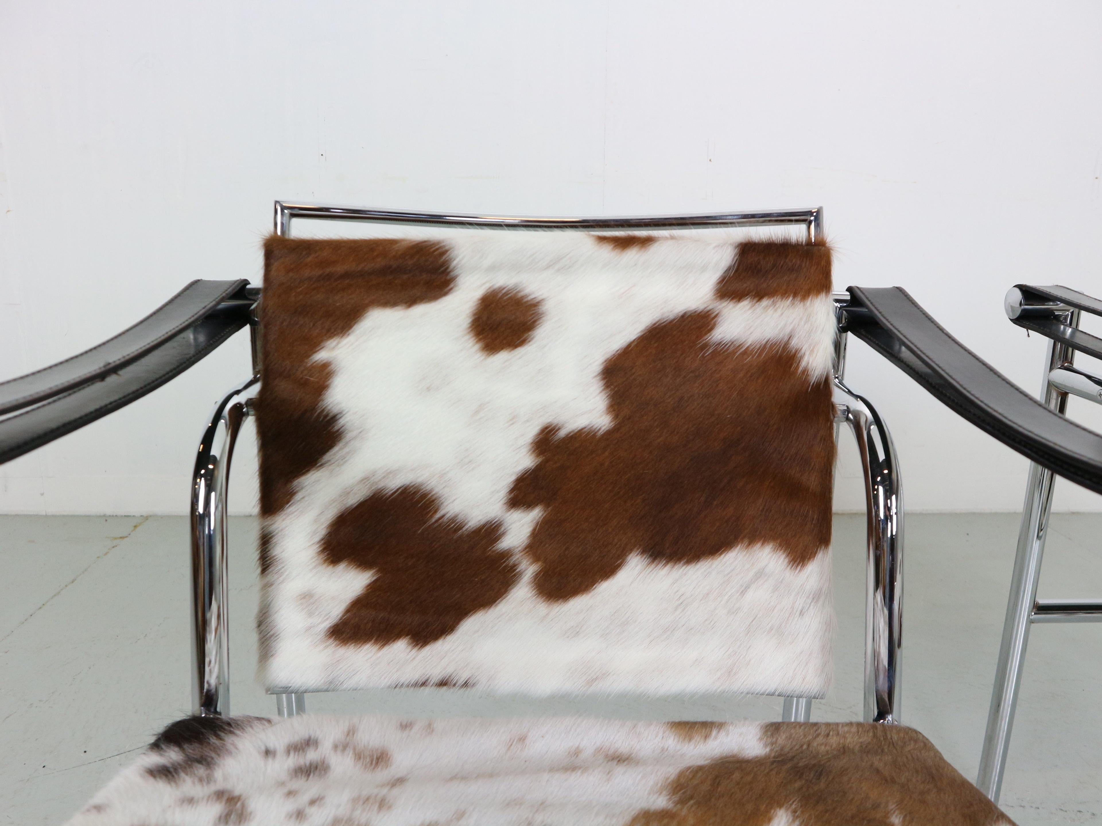 Le Corbusier Set of 2 Pony Skin Armchairs Model-LC1 for Cassina, 1970s, Italy 3