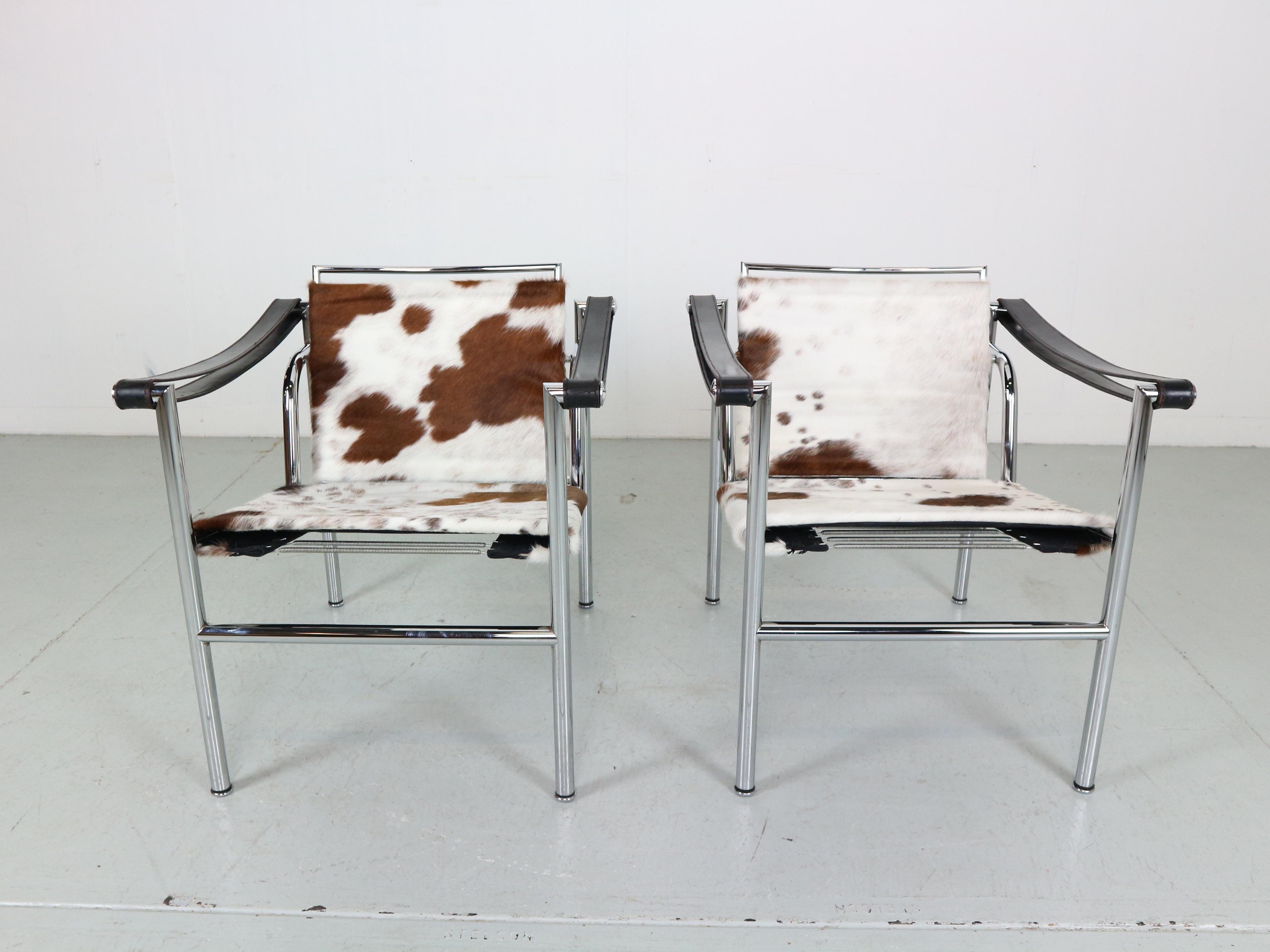 Mid-Century Modern Le Corbusier Set of 2 Pony Skin Armchairs Model-LC1 for Cassina, 1970s, Italy