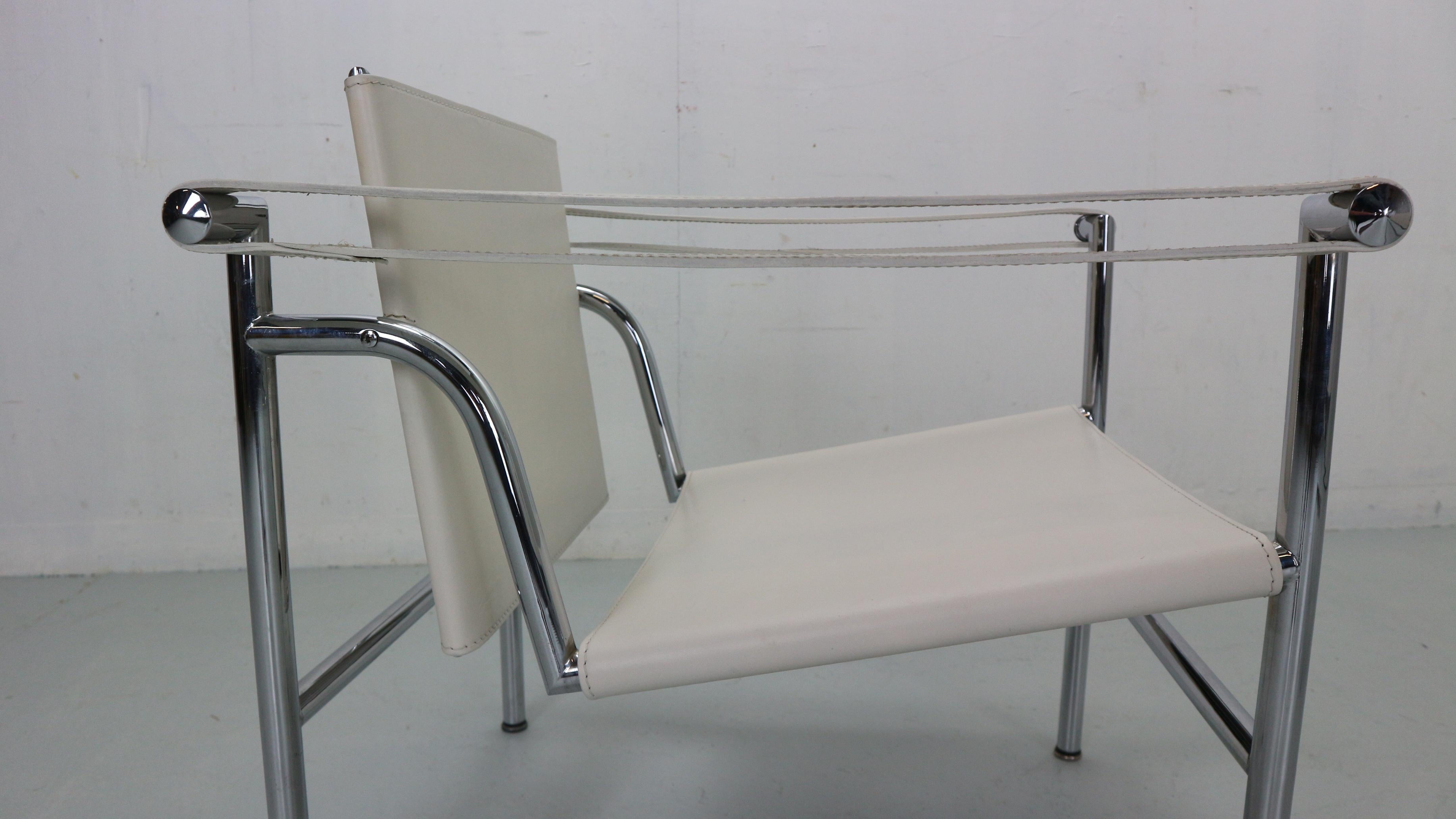 Le Corbusier Set of 2 White Leather Armchairs Model, LC1 for Cassina, 1970s 2