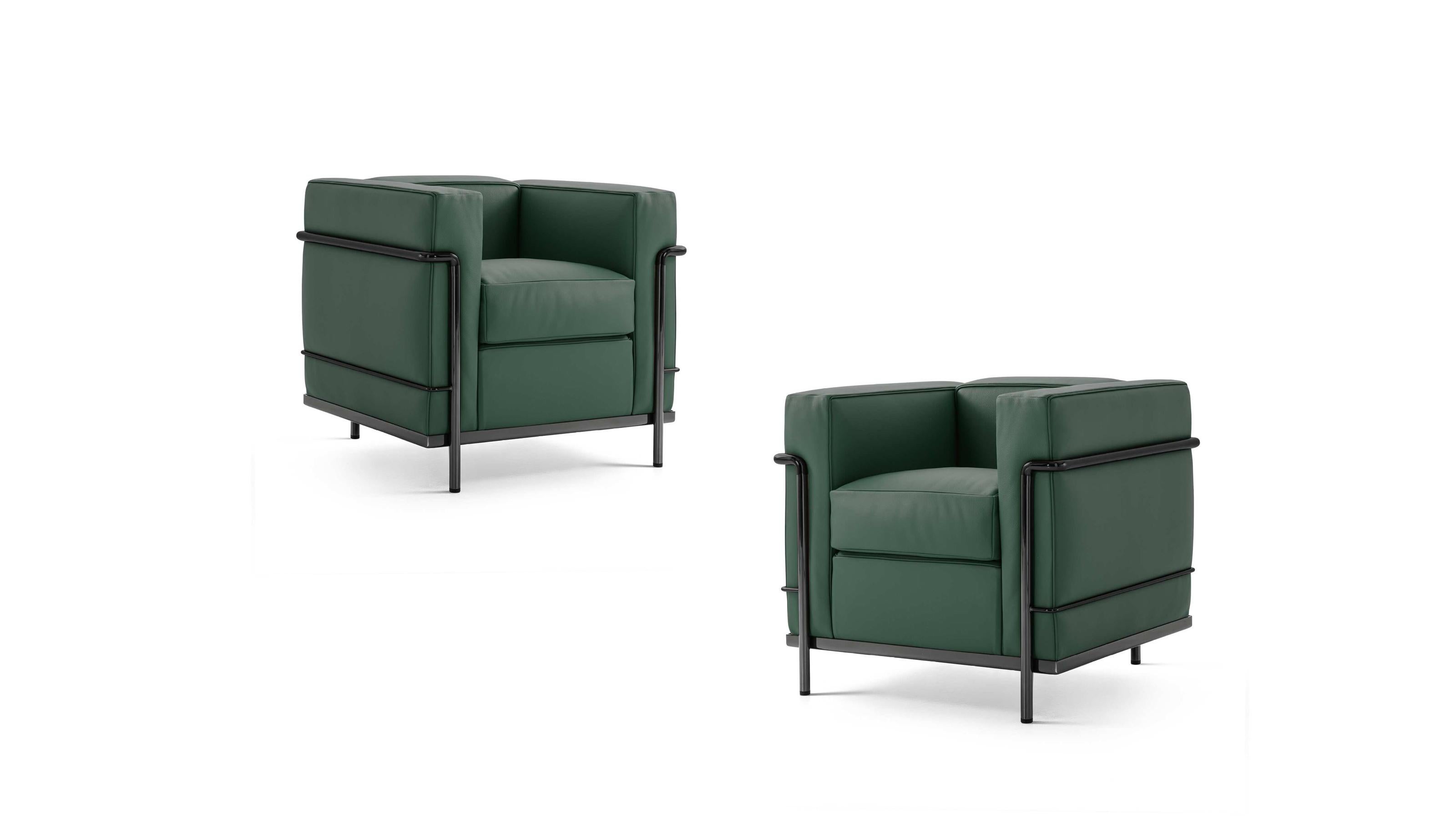 Italiano Le Corbusier Set di due poltrone Fauteuil Grand Confort, Petit Modèle in vendita