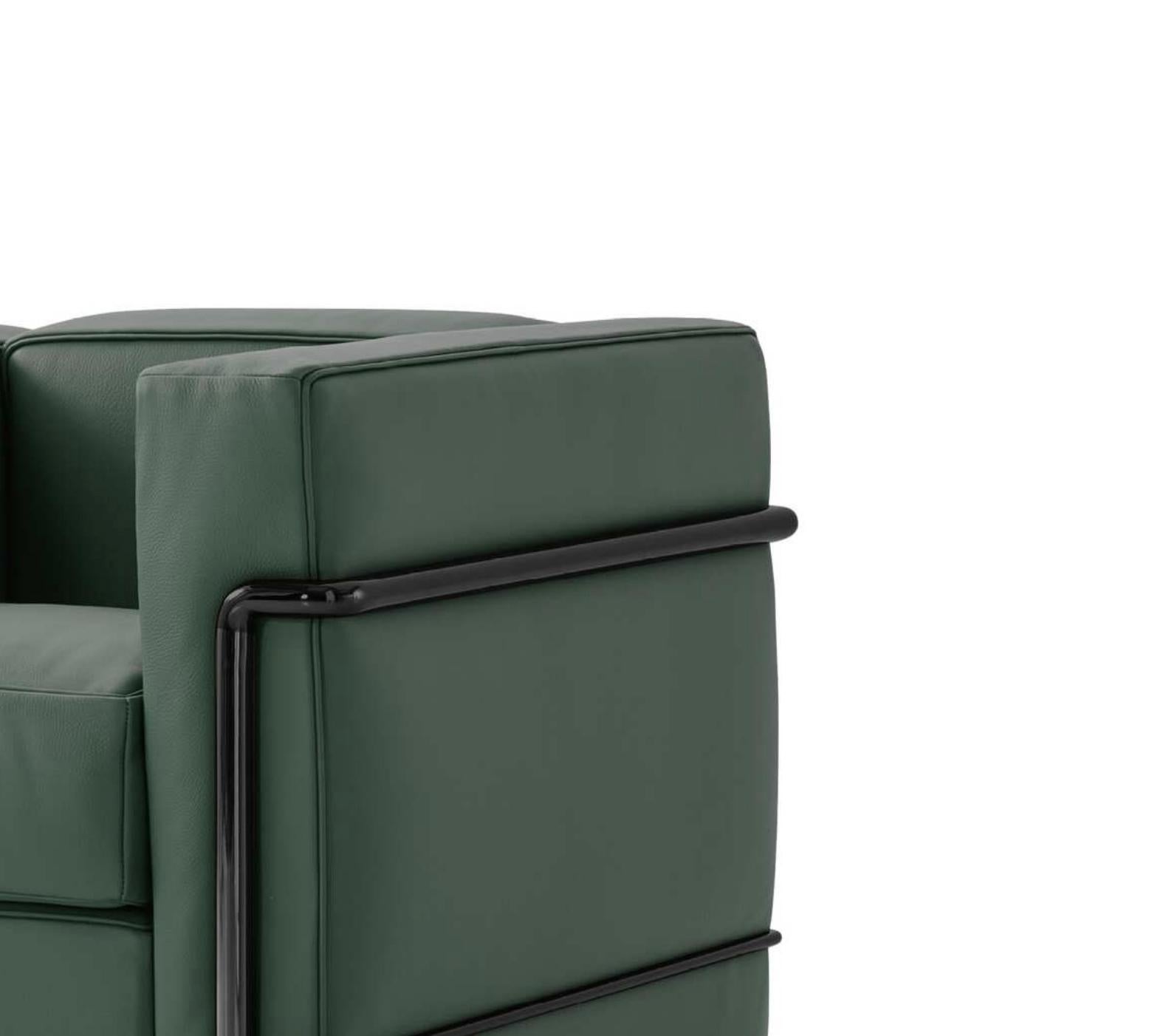 Acciaio Le Corbusier Set di due poltrone Fauteuil Grand Confort, Petit Modèle in vendita