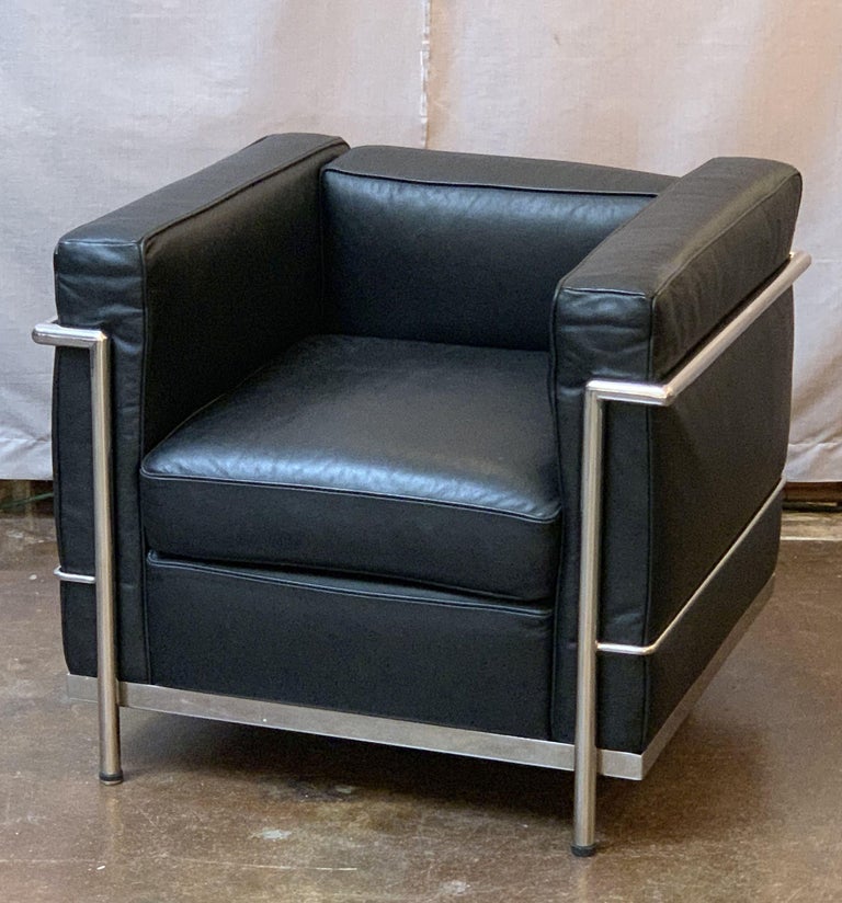 Le Corbusier Style Black Leather and Chrome Chairs For ...