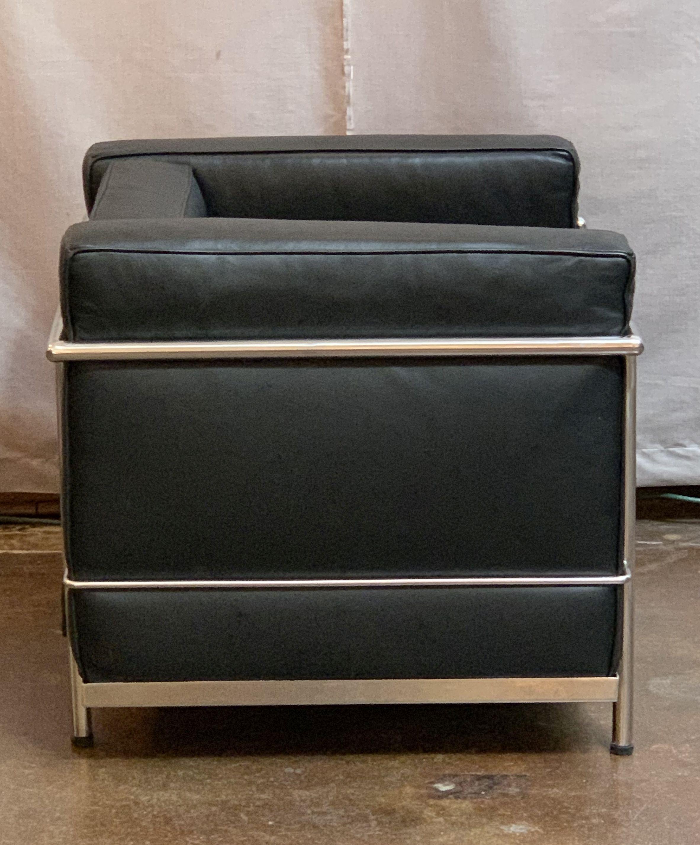 Le Corbusier Style Black Leather and Chrome Chairs In Good Condition In Austin, TX