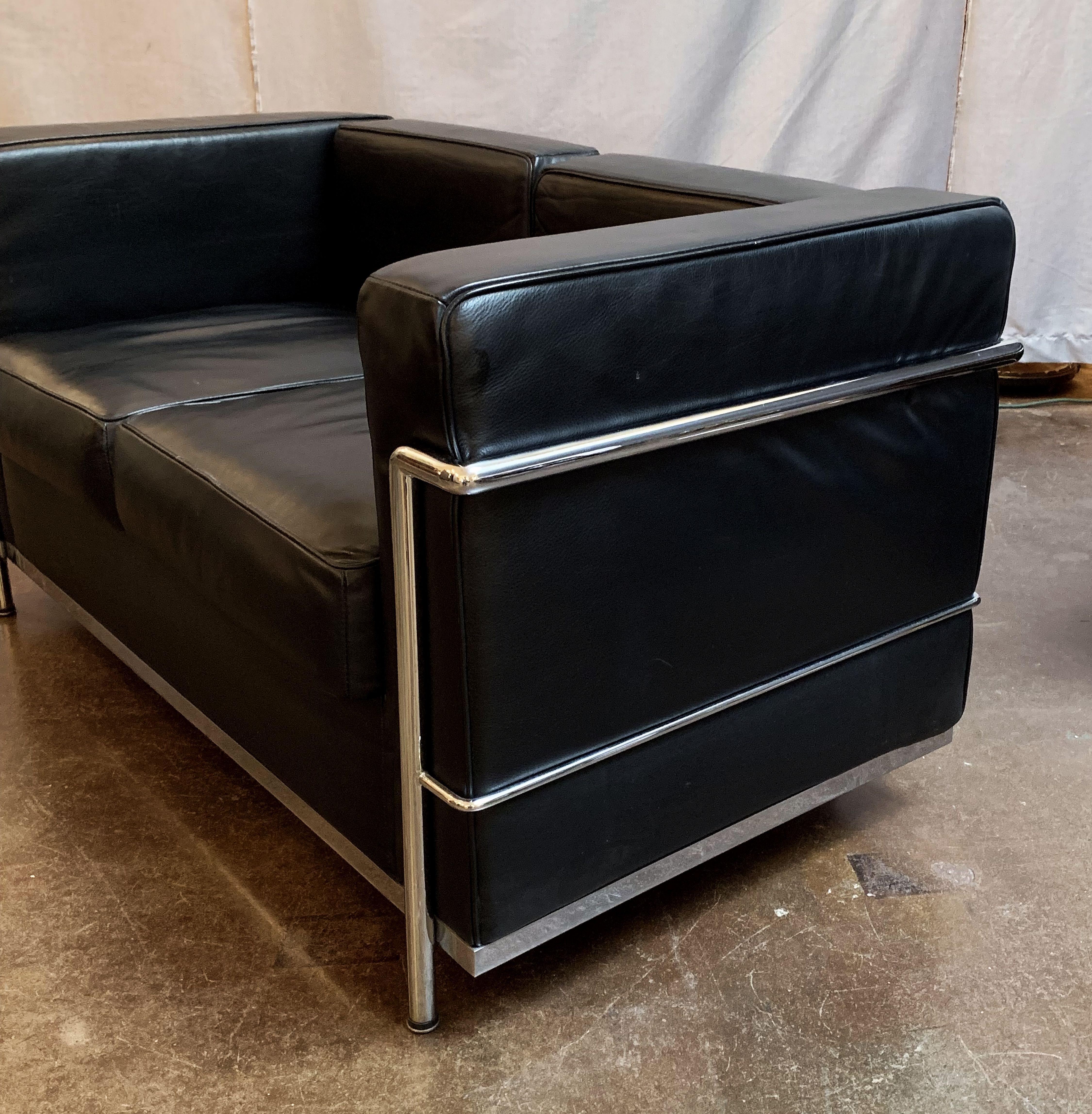 20th Century Le Corbusier Style Black Leather and Chrome Two-Seat Sofa