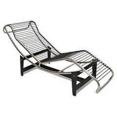 Chaise longue moderna de mediados de siglo
